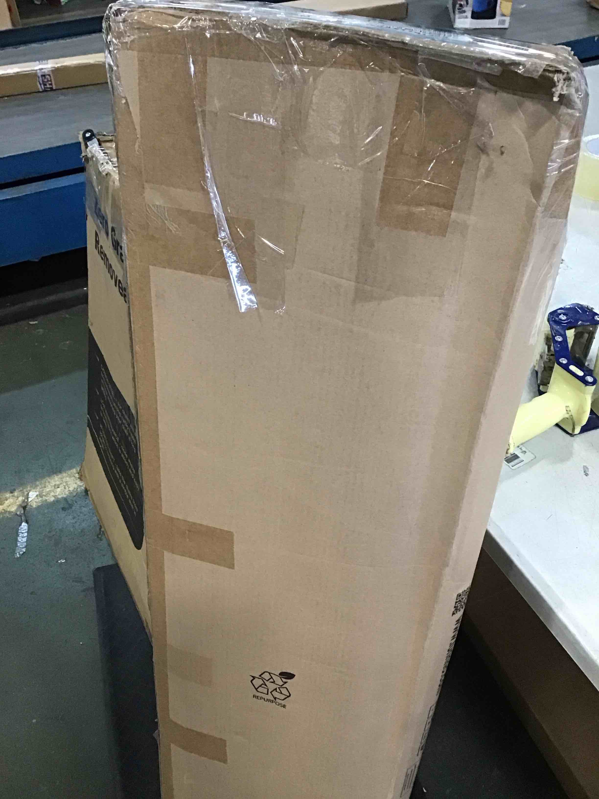 https://s3.amazonaws.com/lotting-images-prod/bidfta/BLU6009136_1708530636304.jpeg