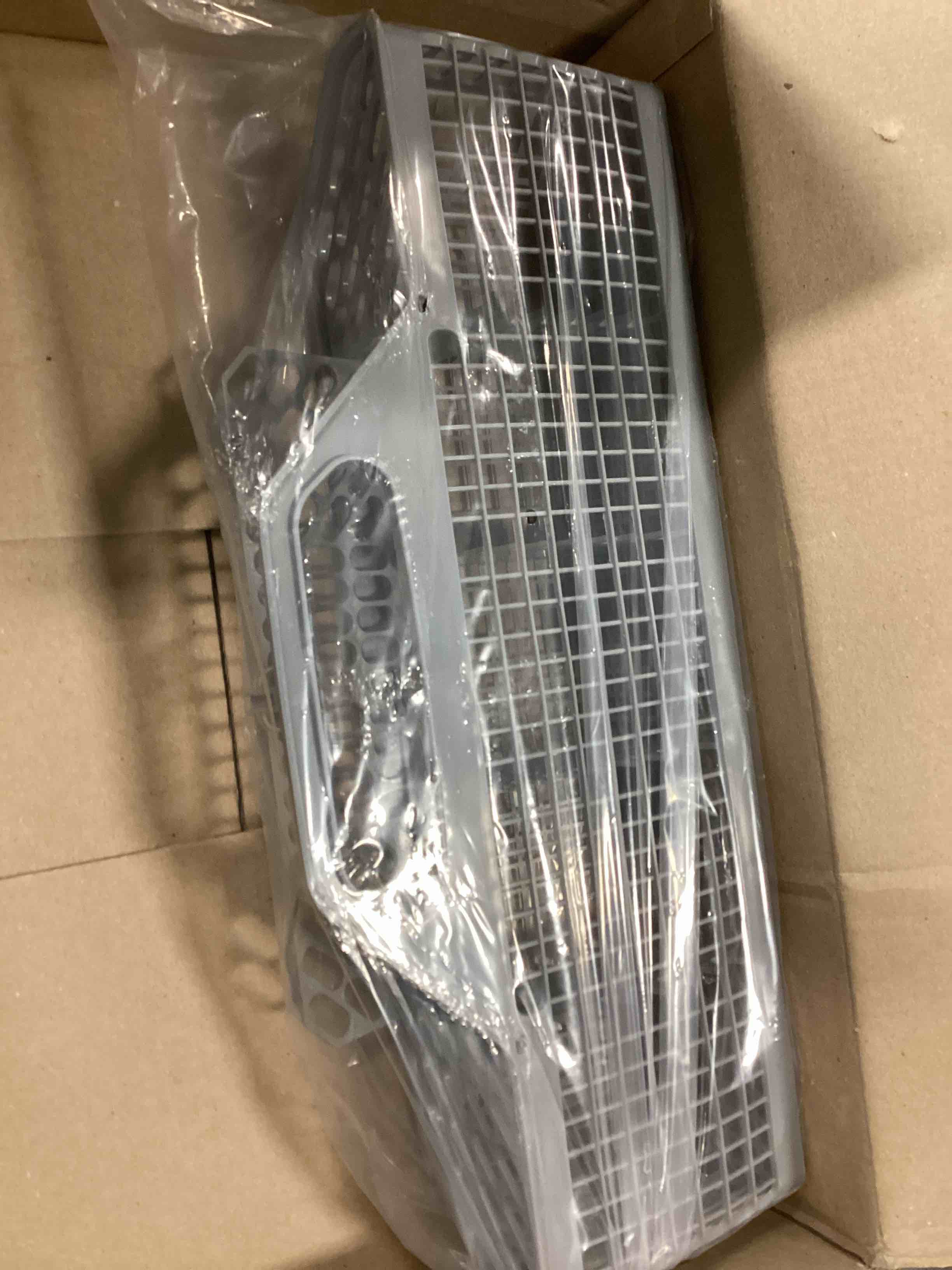 https://s3.amazonaws.com/lotting-images-prod/bidfta/BLU6009423_1708881872814.jpeg