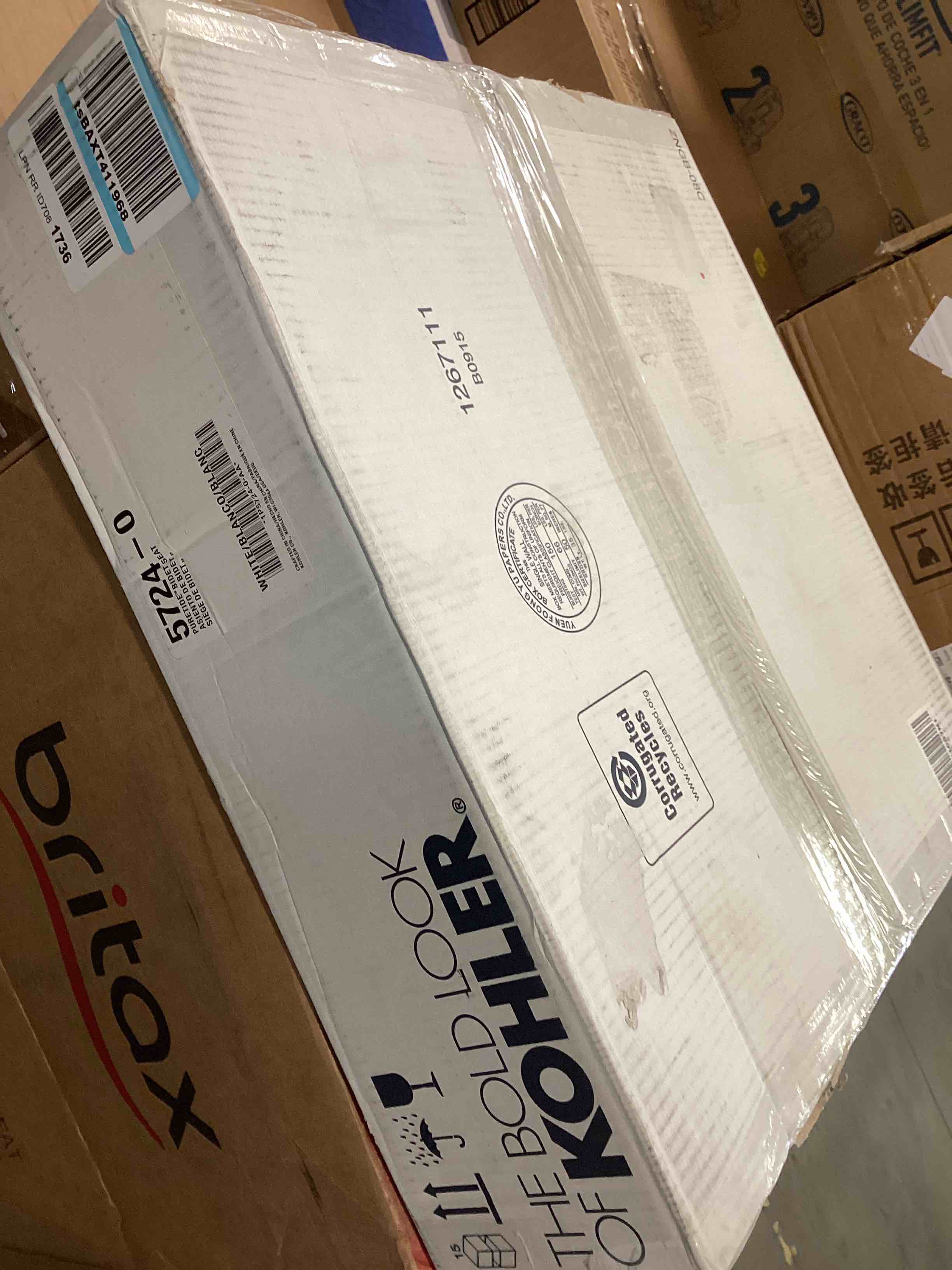 https://s3.amazonaws.com/lotting-images-prod/bidfta/BLU6009426_1708884217648.jpeg