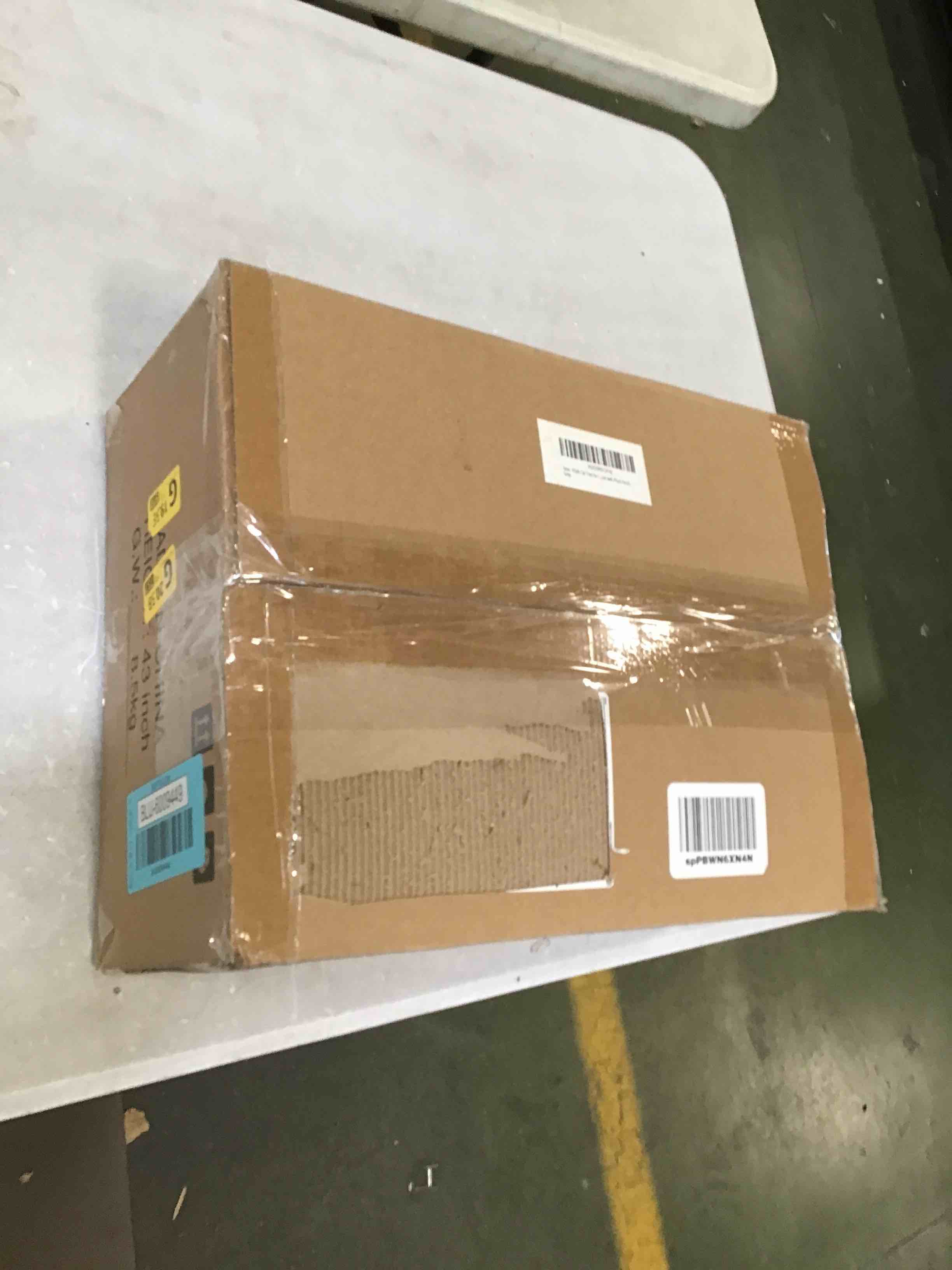 https://s3.amazonaws.com/lotting-images-prod/bidfta/BLU6009449_1708368700338.jpeg
