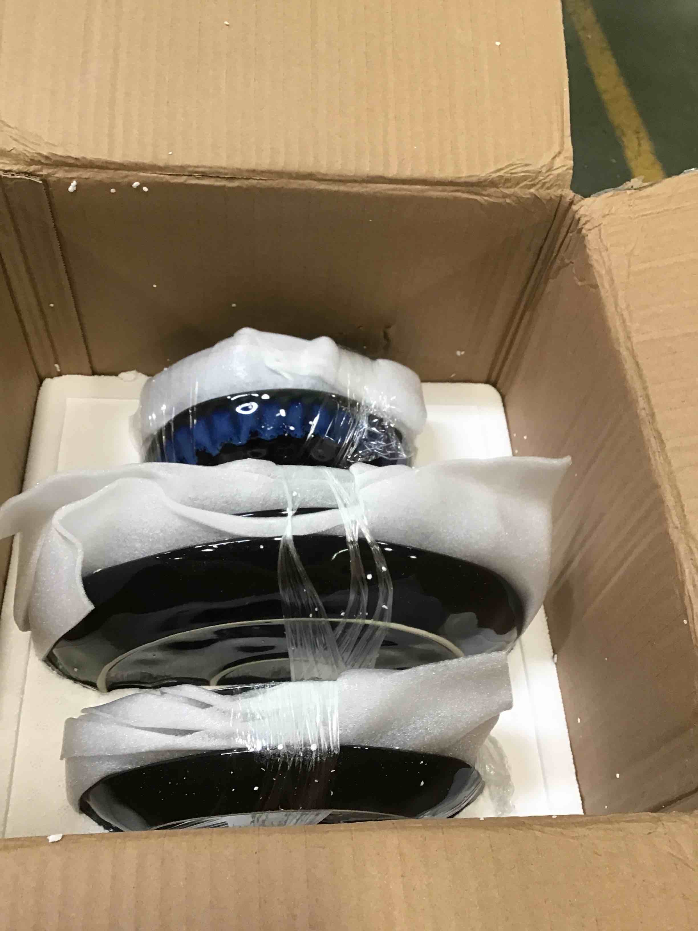 https://s3.amazonaws.com/lotting-images-prod/bidfta/BLU6009600_1708446388881.jpeg