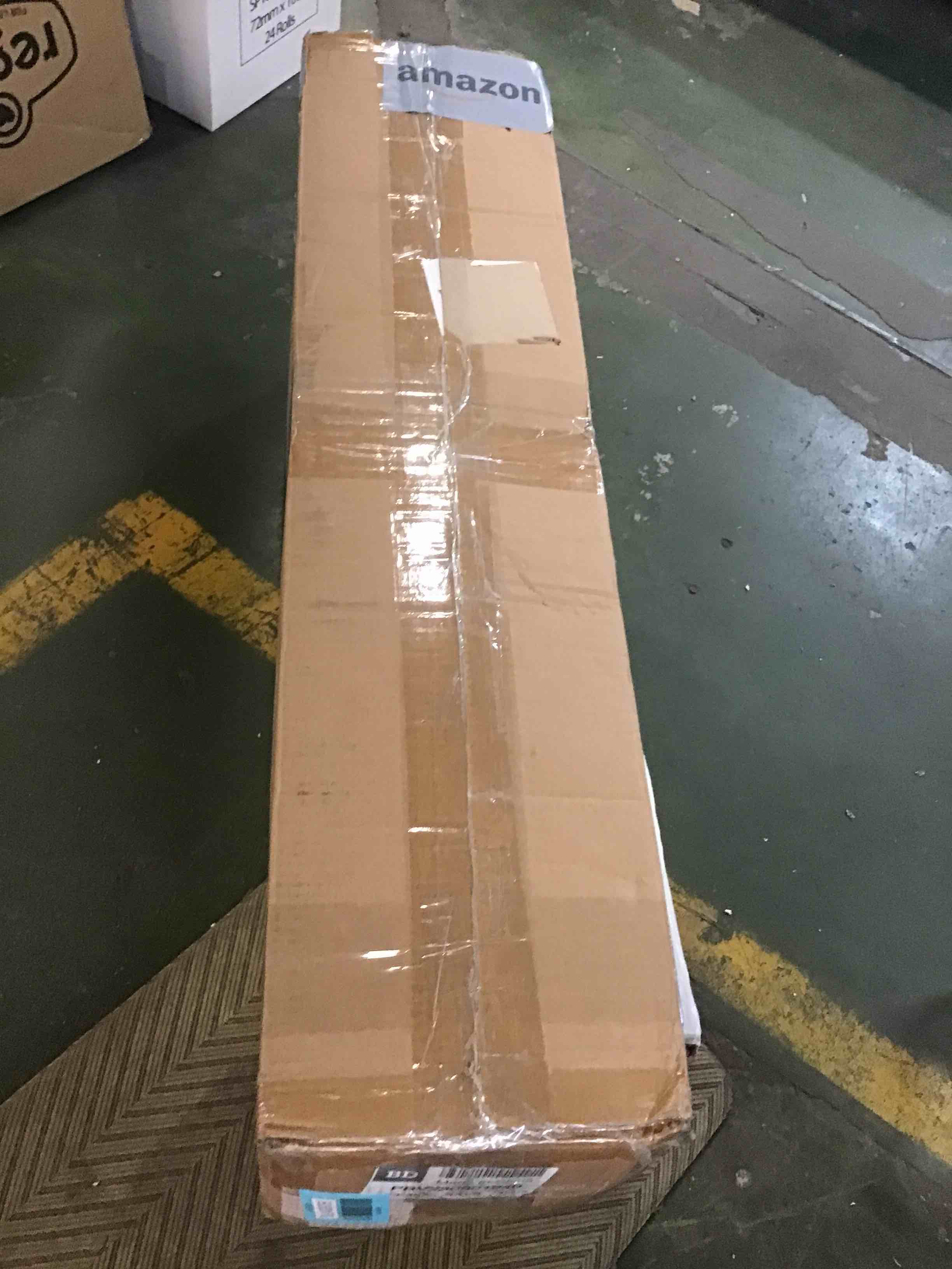 https://s3.amazonaws.com/lotting-images-prod/bidfta/BLU6009759_1708527406903.jpeg