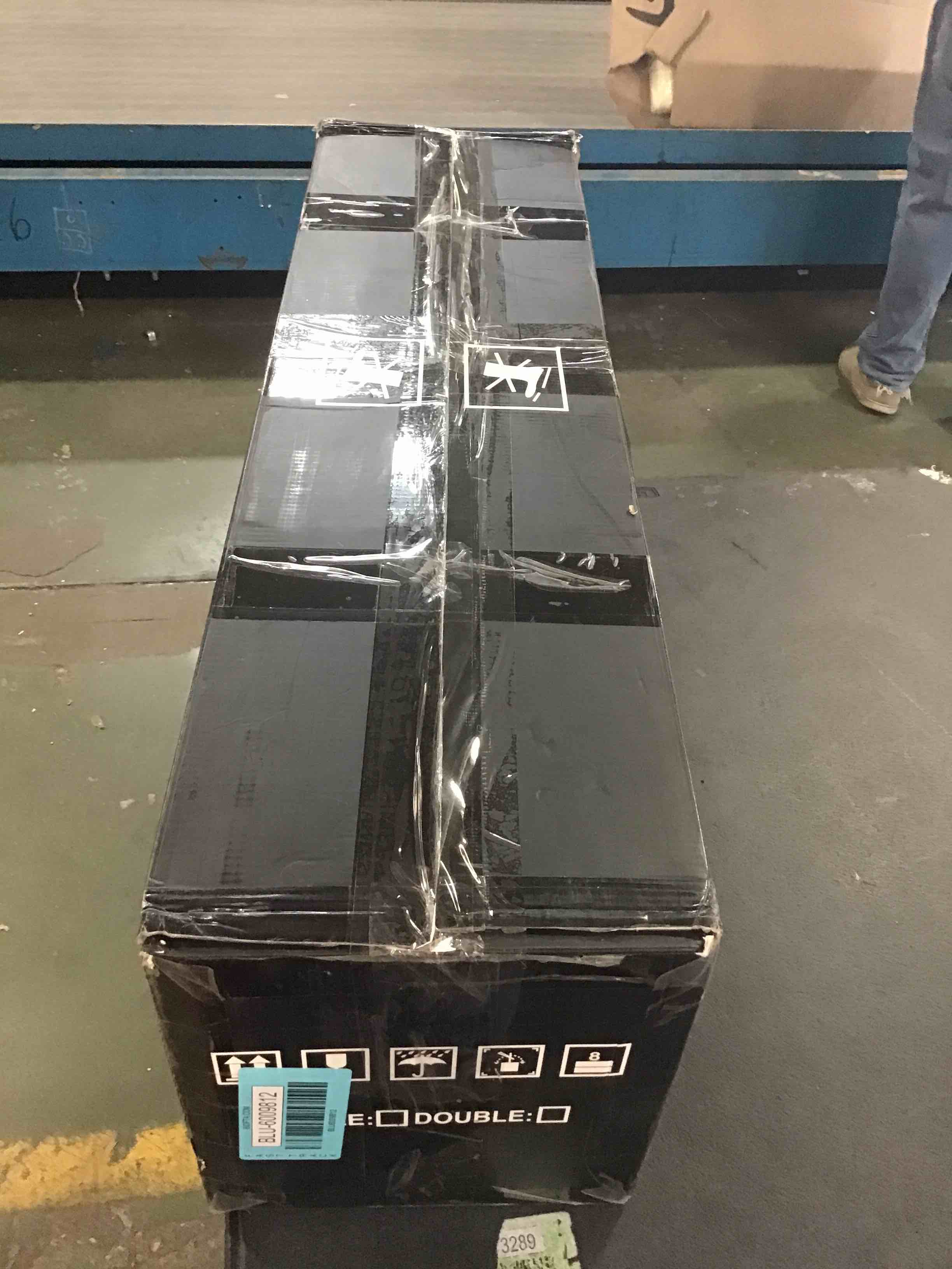 https://s3.amazonaws.com/lotting-images-prod/bidfta/BLU6009812_1708535999675.jpeg
