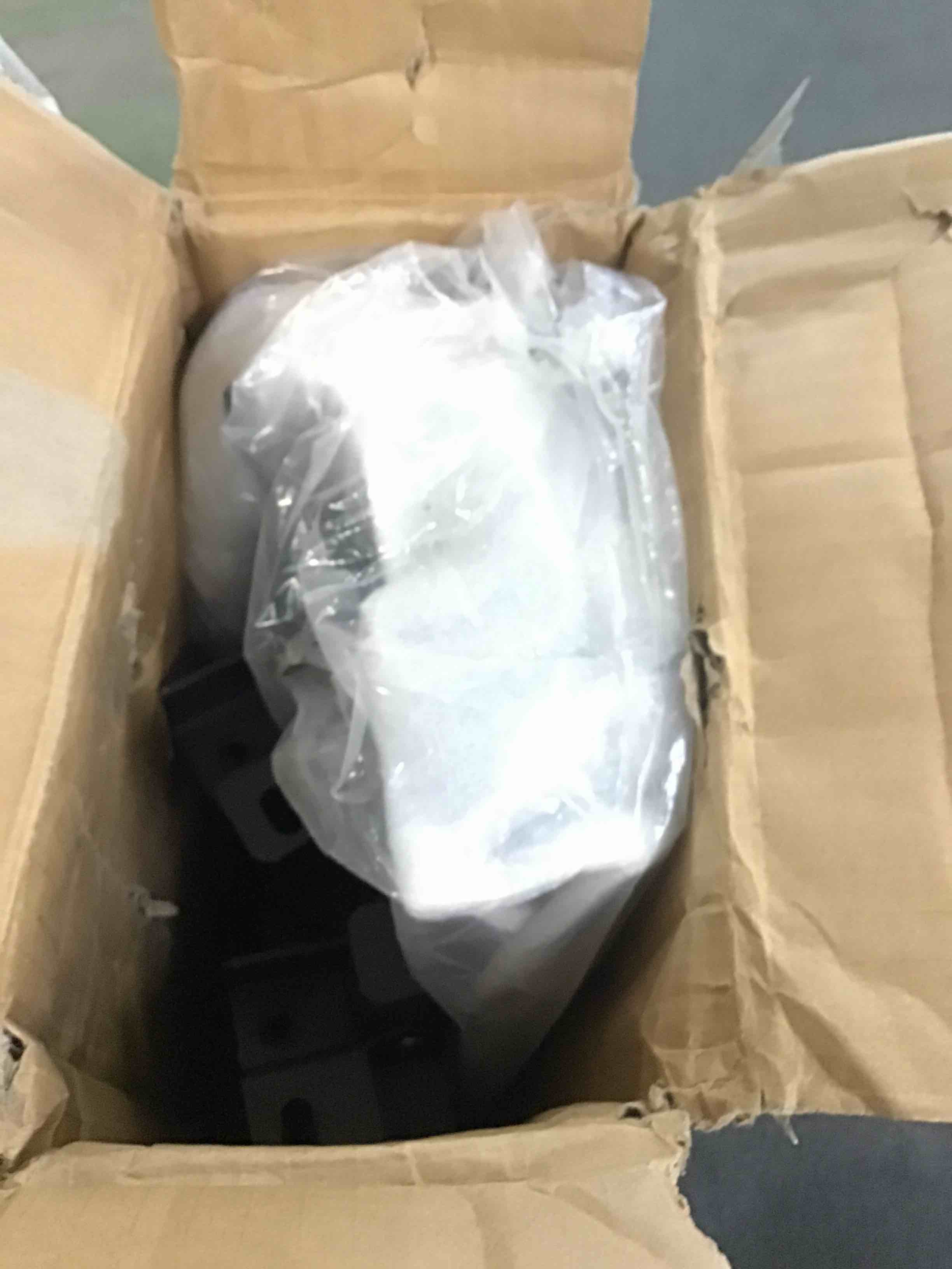 https://s3.amazonaws.com/lotting-images-prod/bidfta/BLU6009814_1708536235369.jpeg