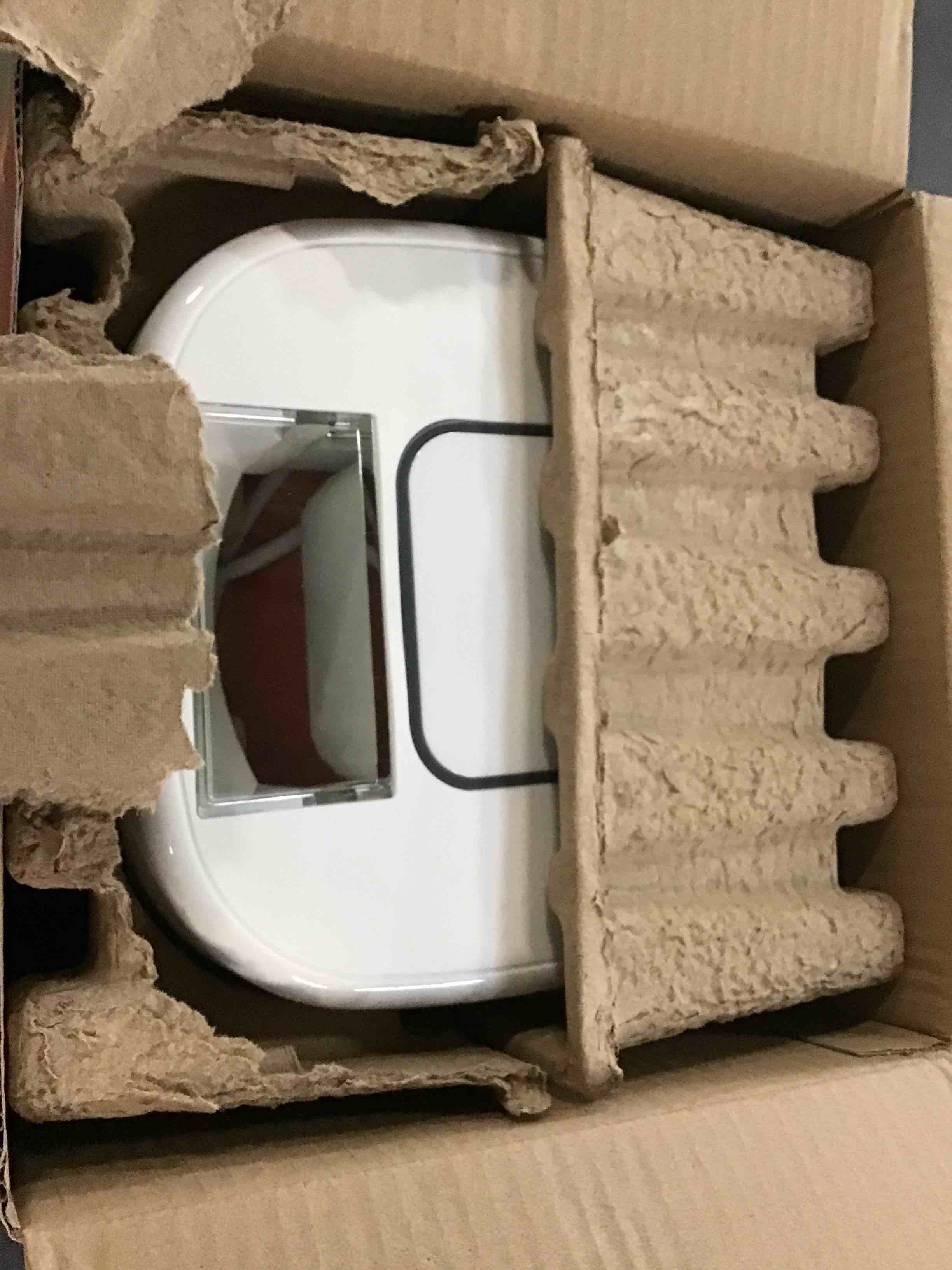 https://s3.amazonaws.com/lotting-images-prod/bidfta/BLU6009878_1708547576377.jpeg