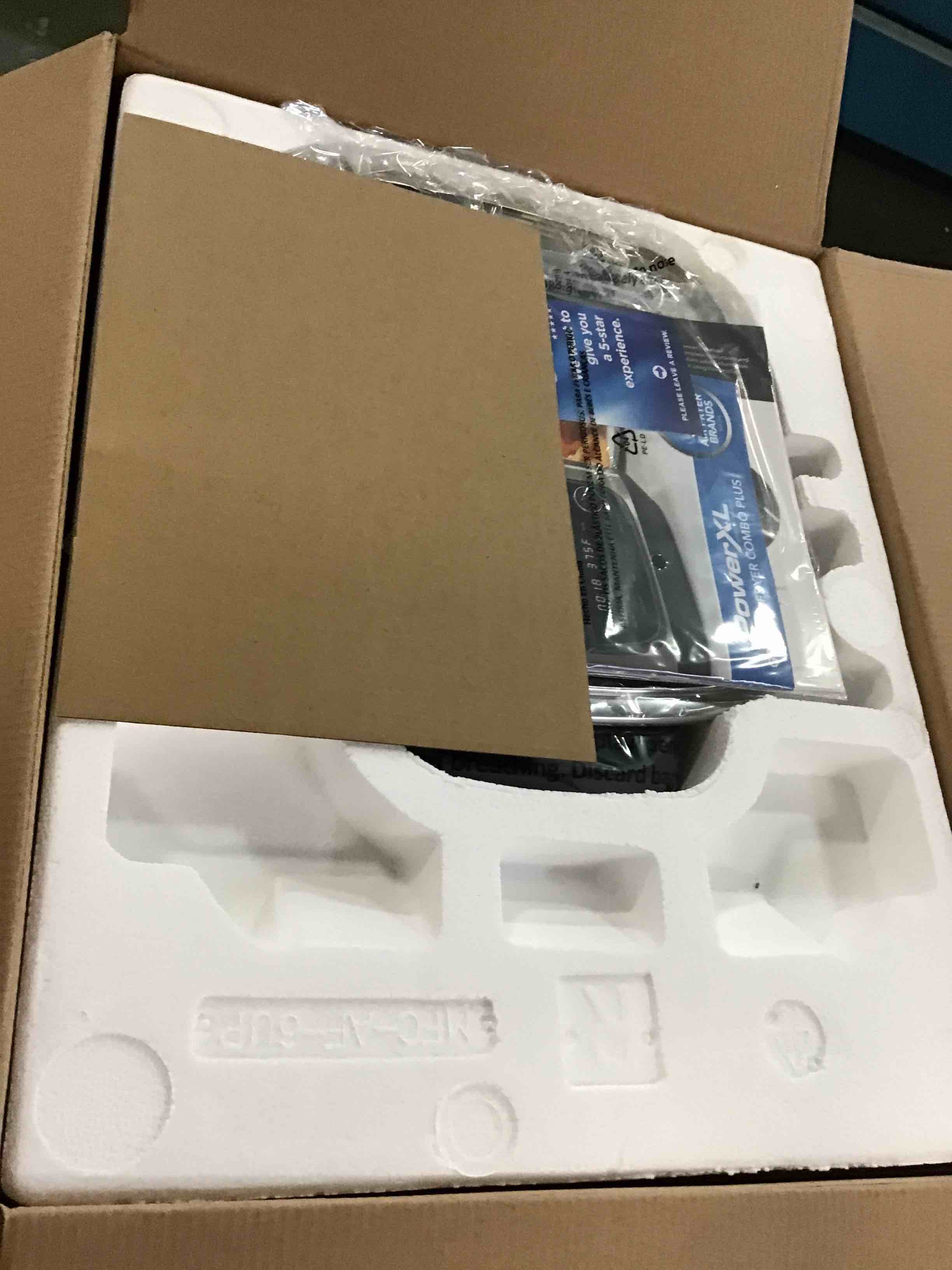 https://s3.amazonaws.com/lotting-images-prod/bidfta/BLU6009887_1708548593695.jpeg