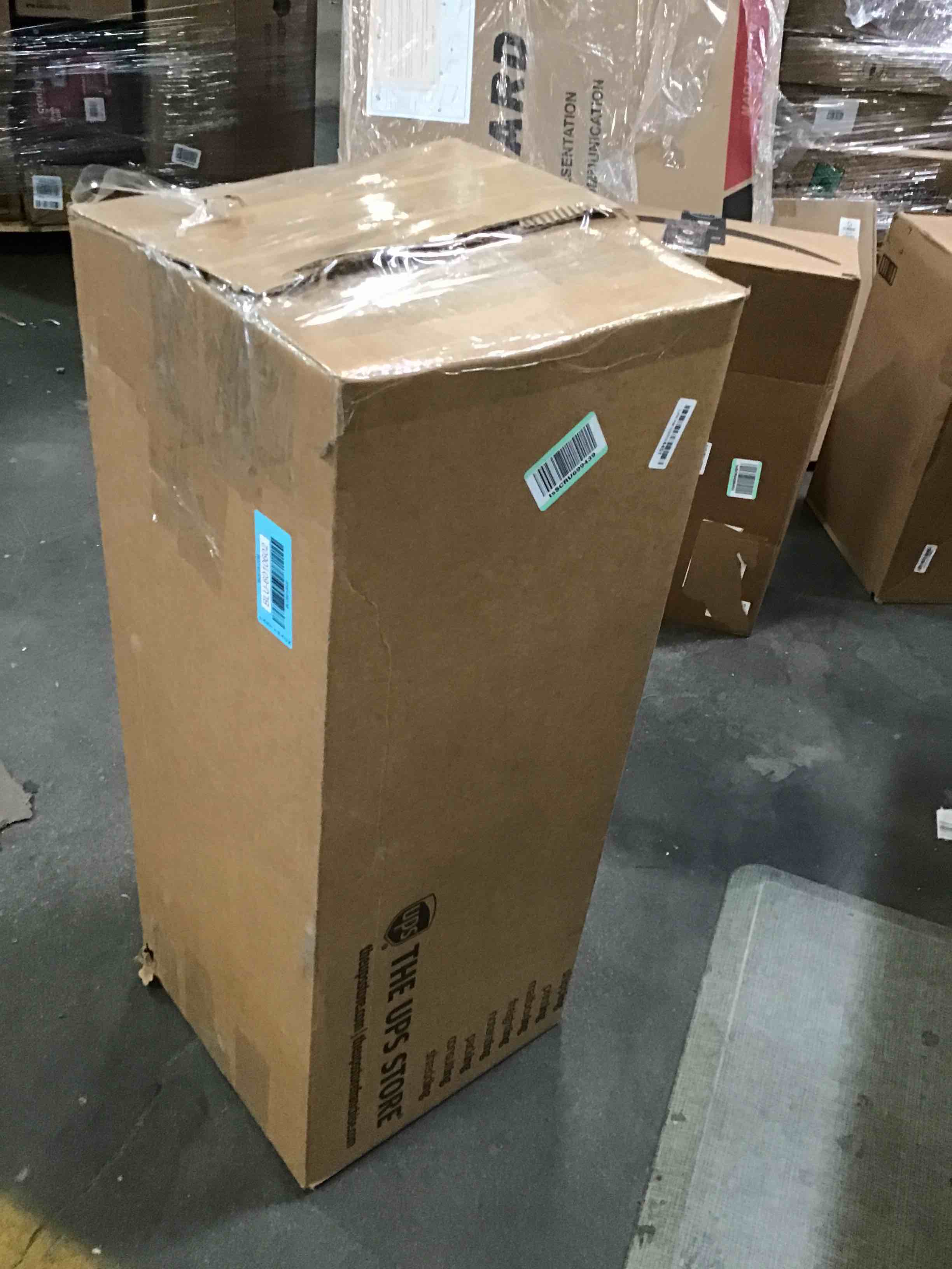 https://s3.amazonaws.com/lotting-images-prod/bidfta/BLU6010602_1708978822277.jpeg