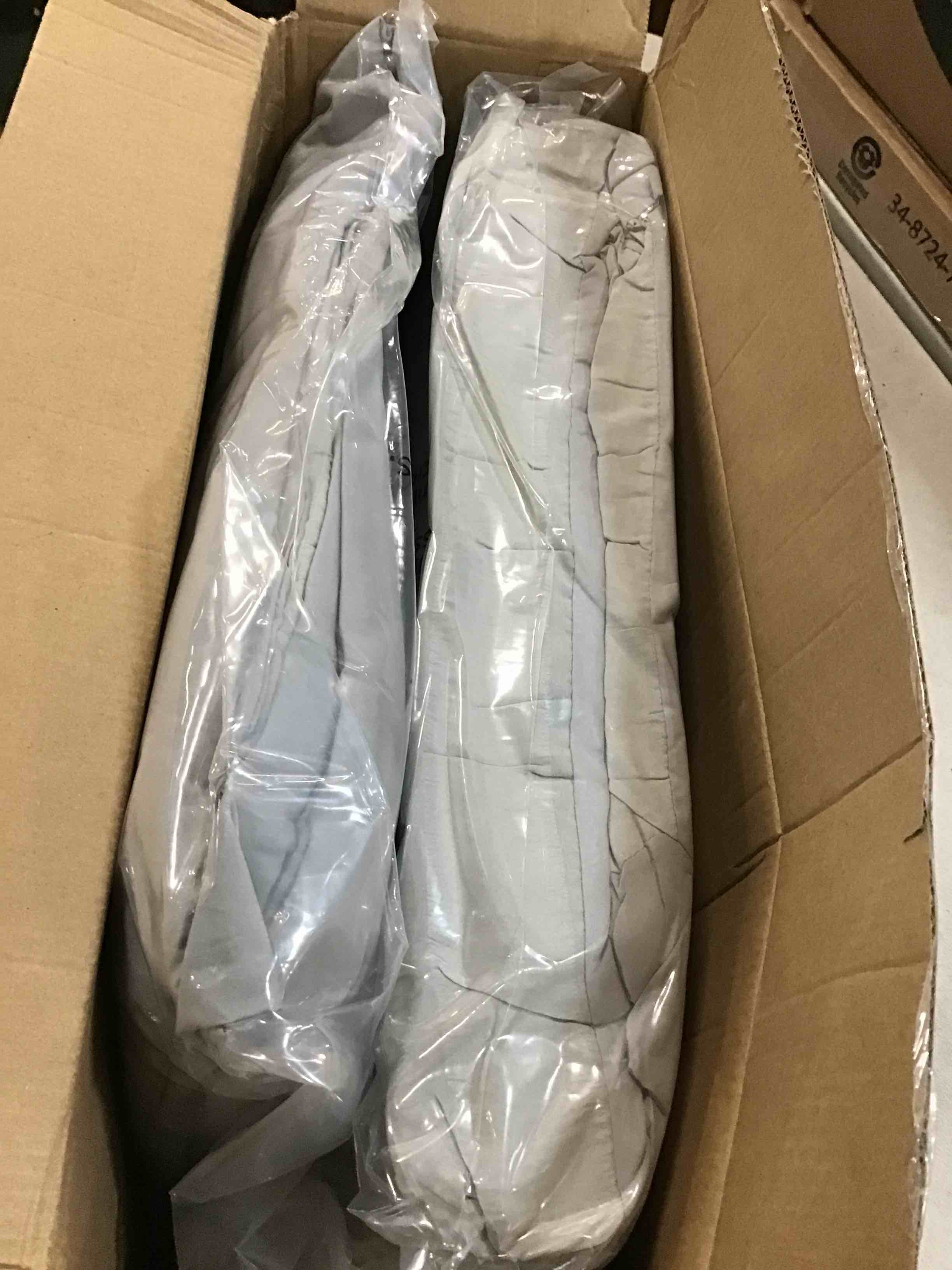 https://s3.amazonaws.com/lotting-images-prod/bidfta/BLU6010623_1709065959203.jpeg