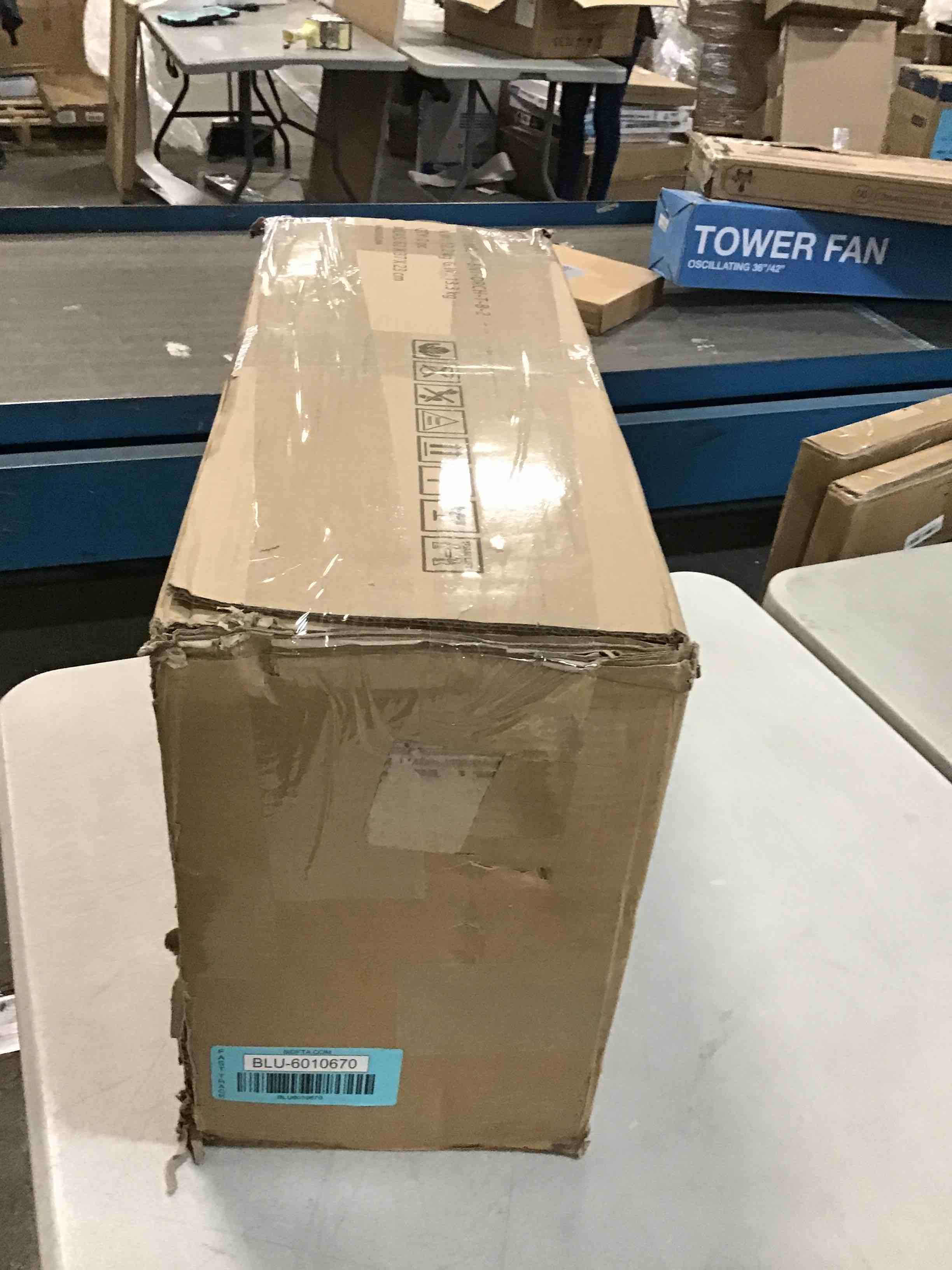 https://s3.amazonaws.com/lotting-images-prod/bidfta/BLU6010670_1709039683472.jpeg