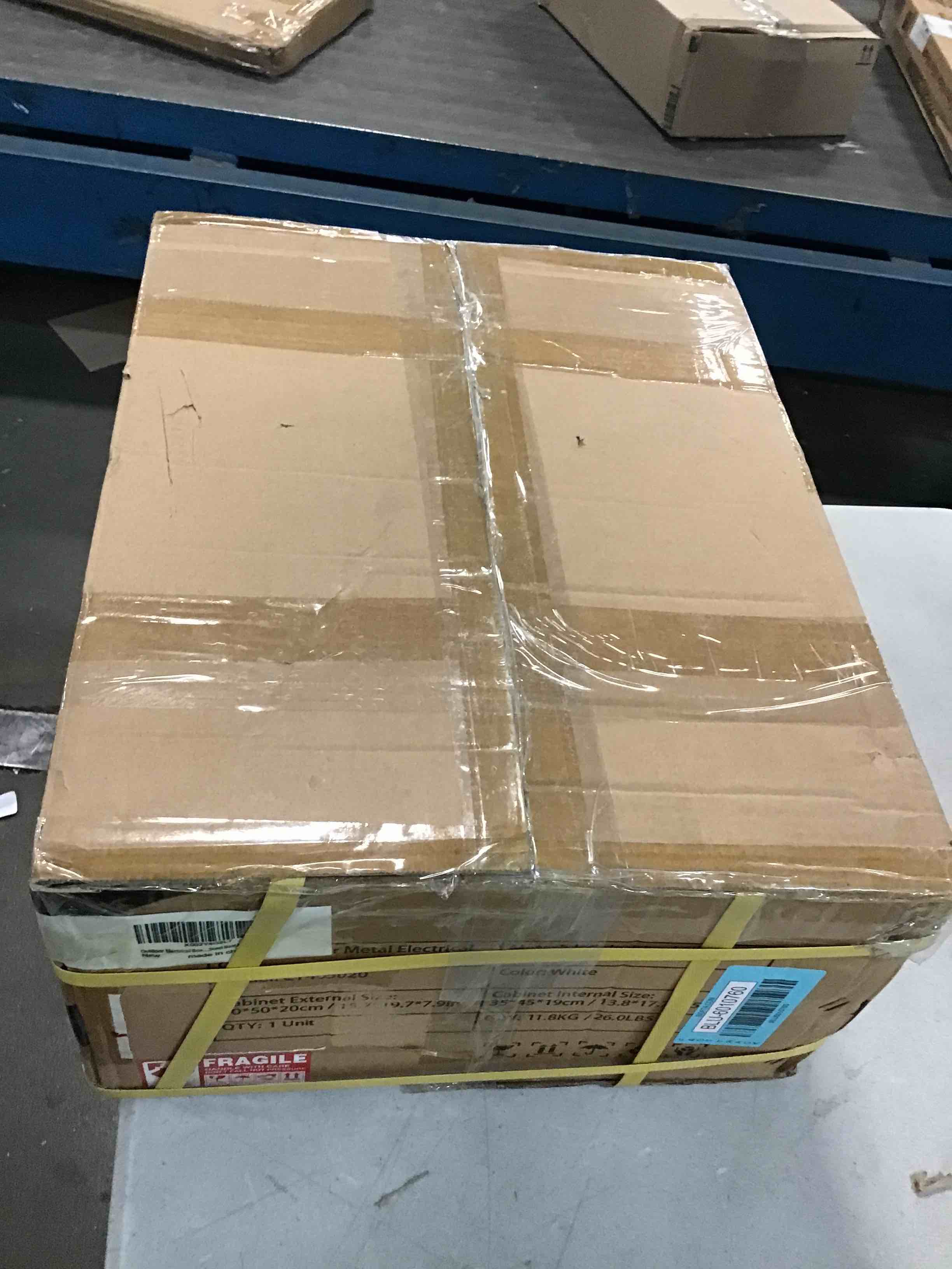 https://s3.amazonaws.com/lotting-images-prod/bidfta/BLU6010760_1709052144628.jpeg