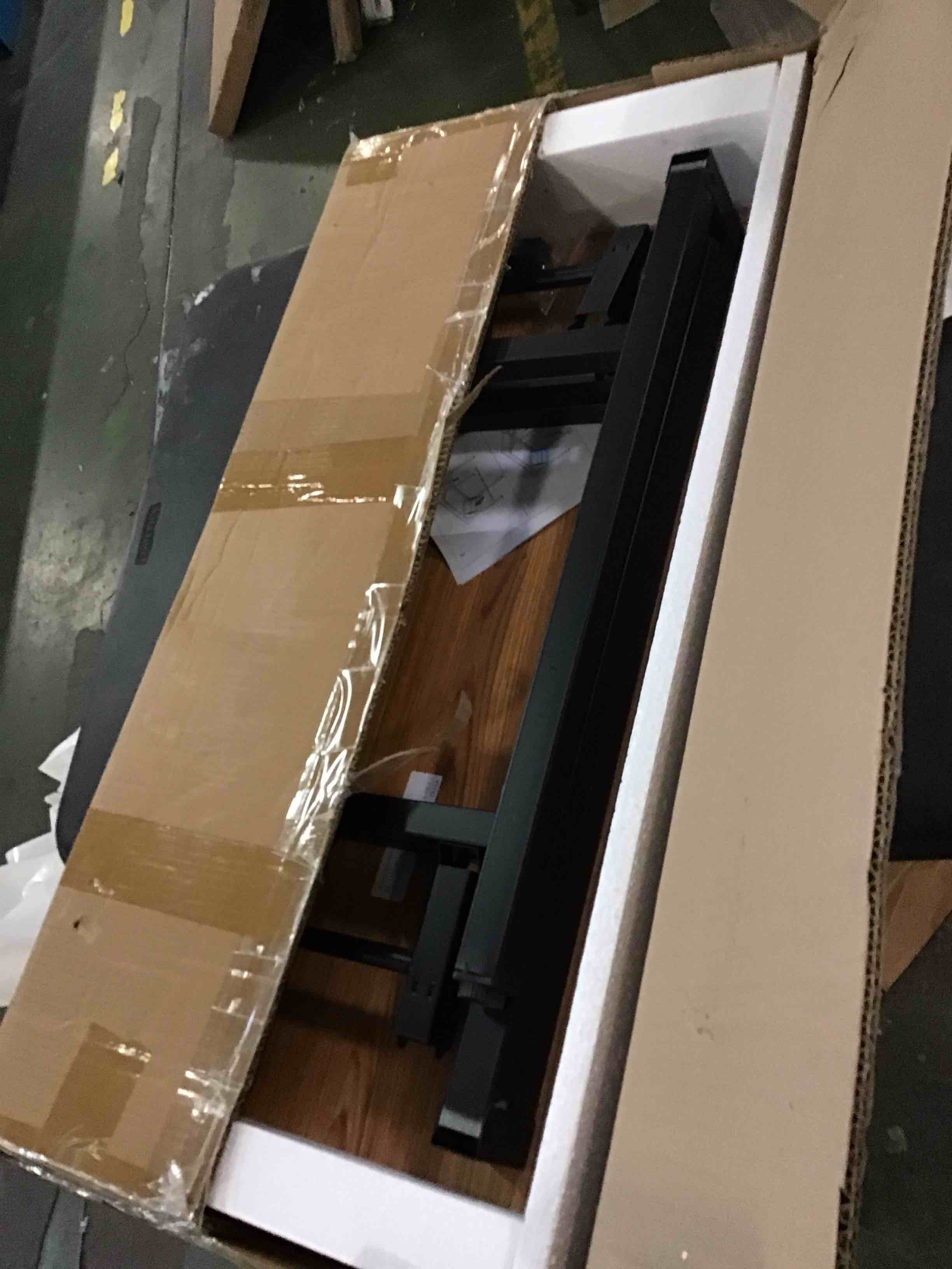 https://s3.amazonaws.com/lotting-images-prod/bidfta/BLU6010950_1707942282940.jpeg