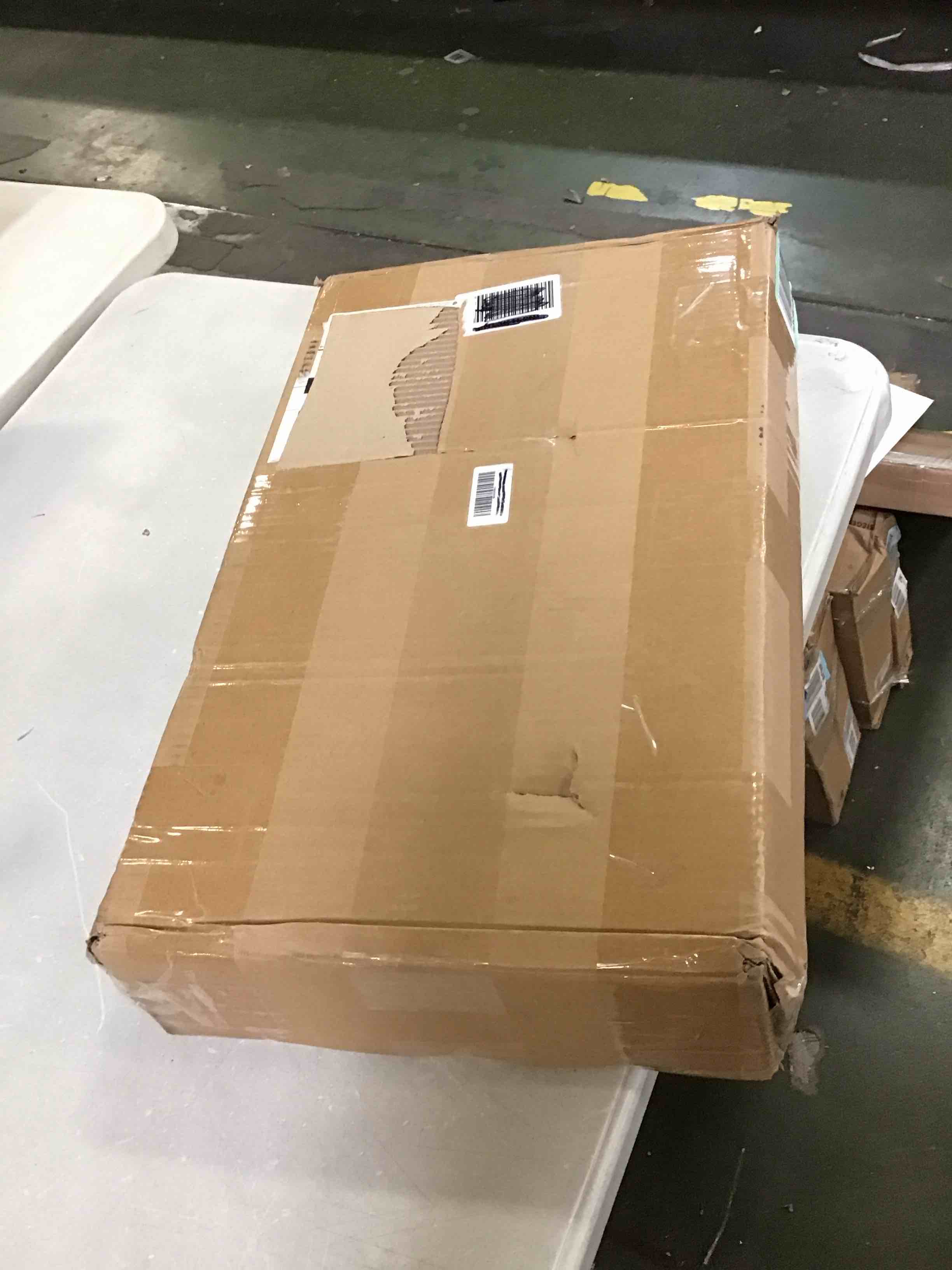 https://s3.amazonaws.com/lotting-images-prod/bidfta/BLU6011356_1708102469208.jpeg