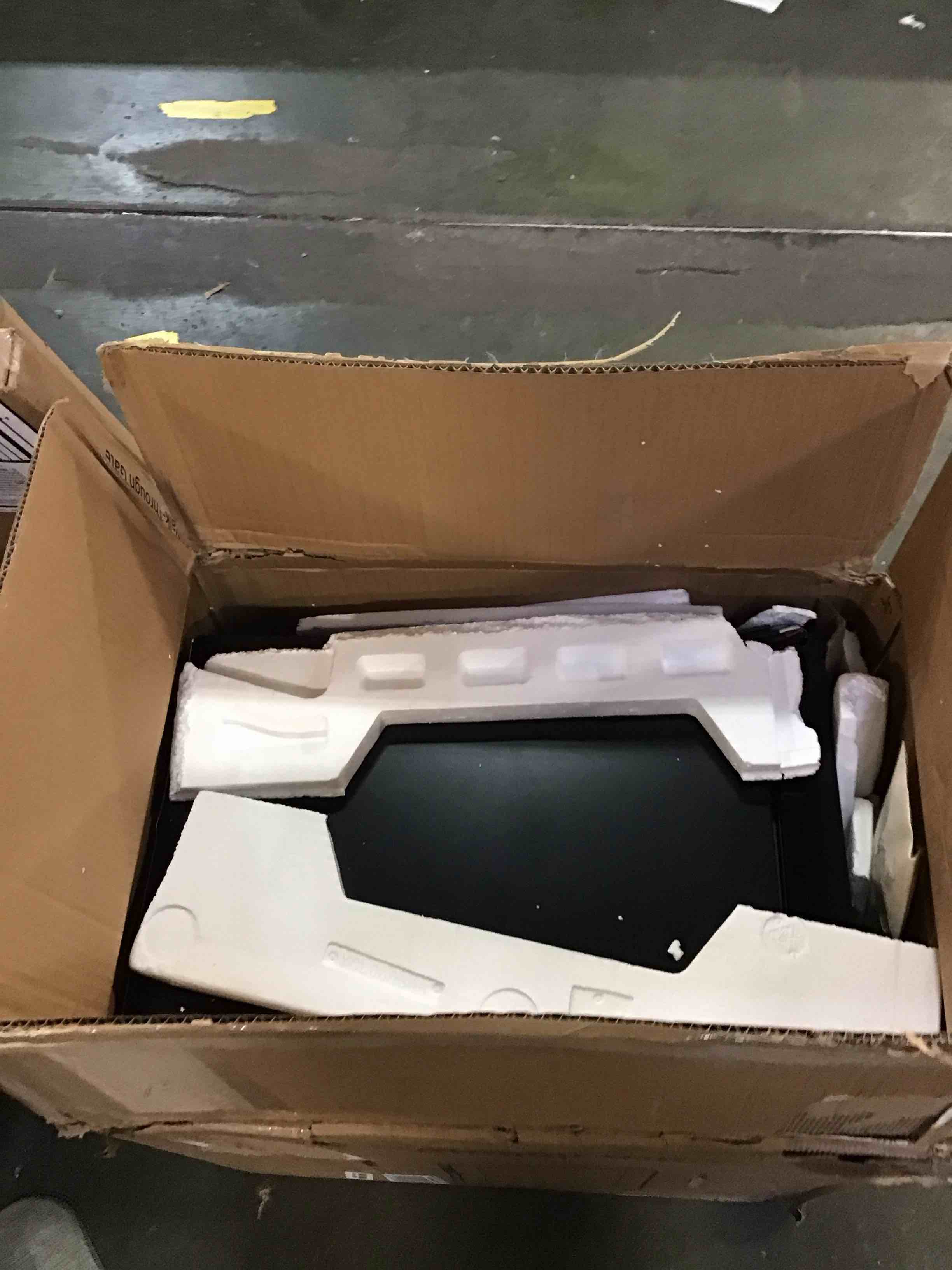 https://s3.amazonaws.com/lotting-images-prod/bidfta/BLU6011424_1708115506171.jpeg