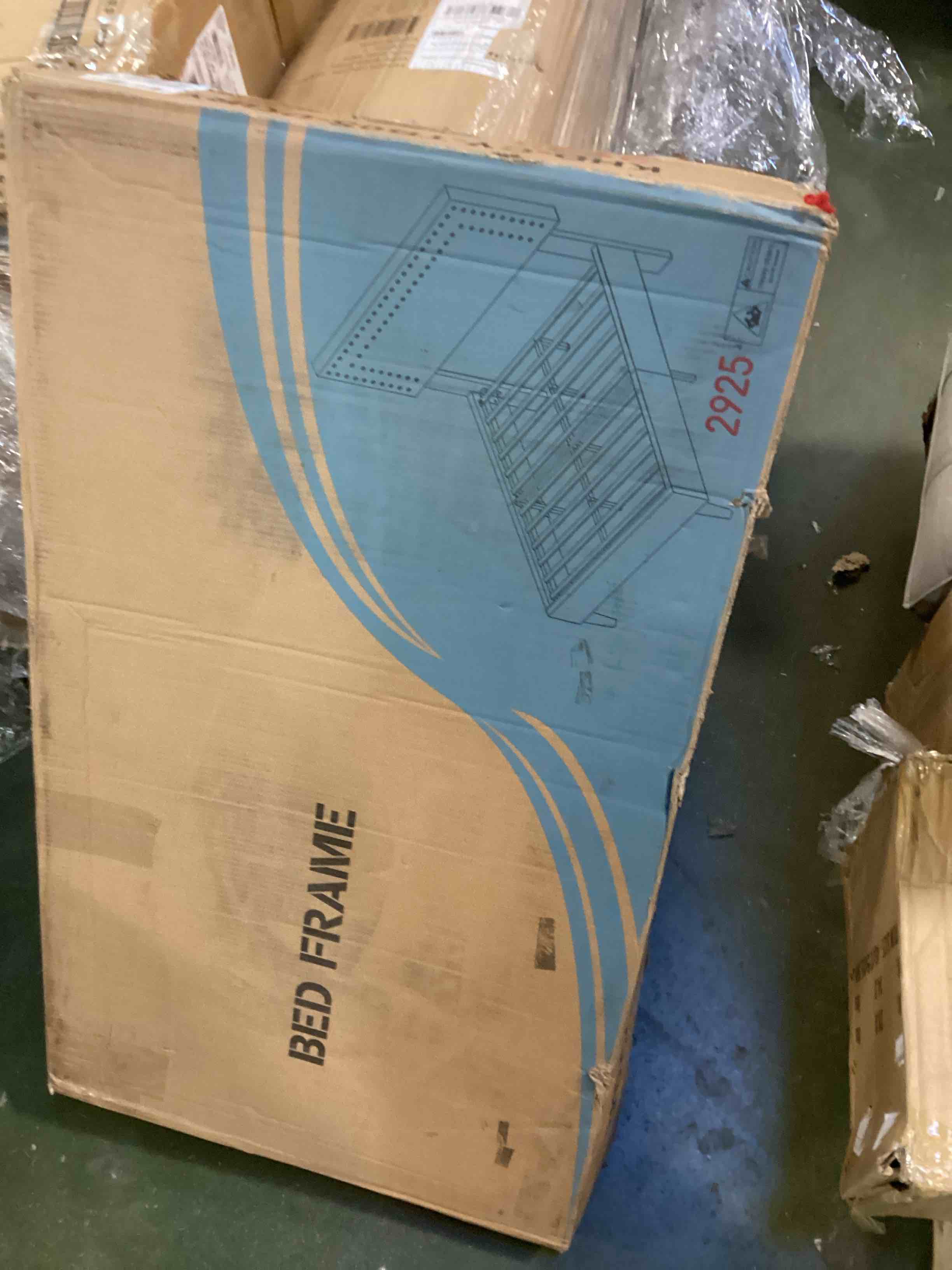 https://s3.amazonaws.com/lotting-images-prod/bidfta/BLU6011858_1708462147765.jpeg