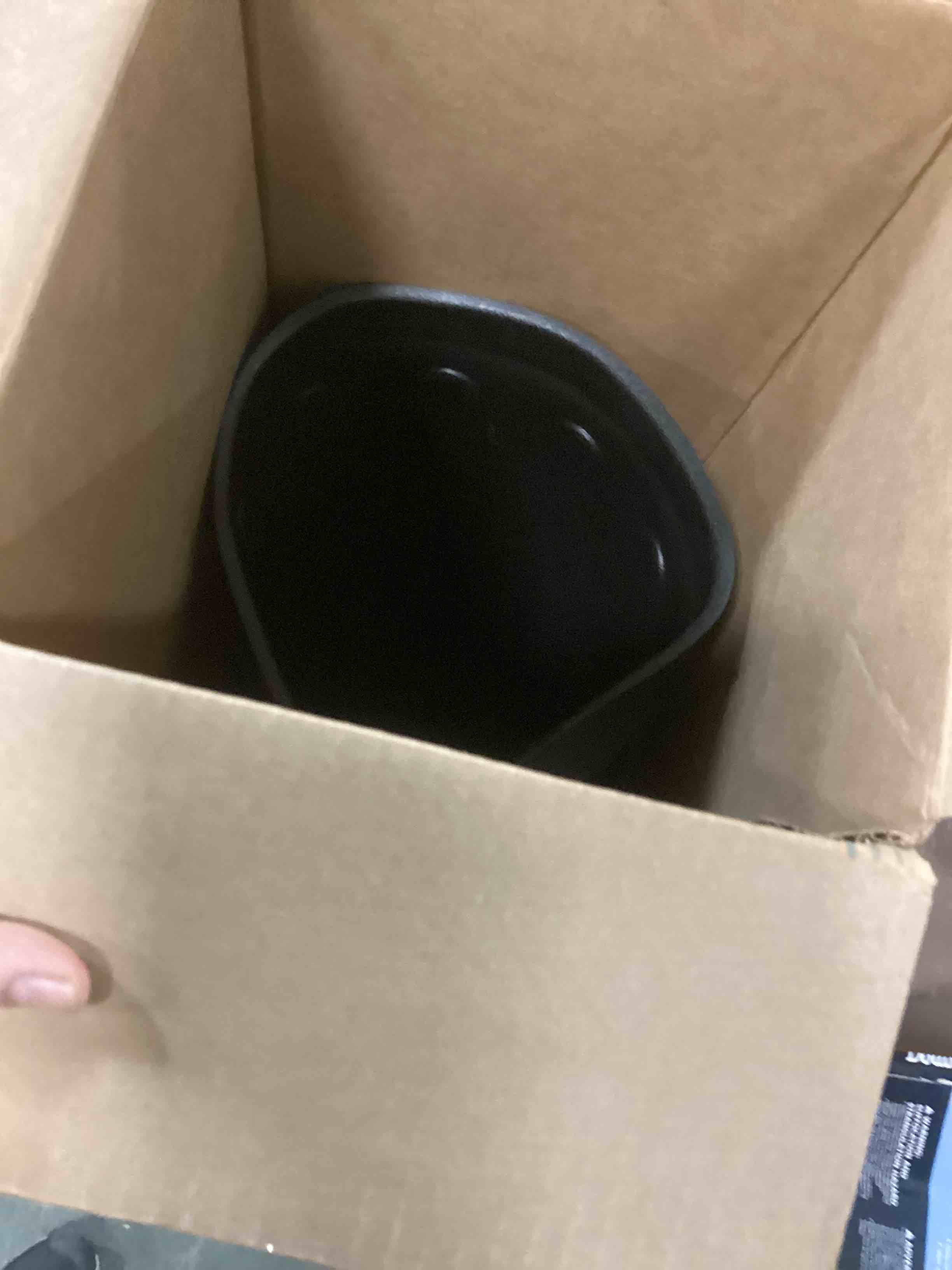 https://s3.amazonaws.com/lotting-images-prod/bidfta/BLU6011882_1708517924359.jpeg