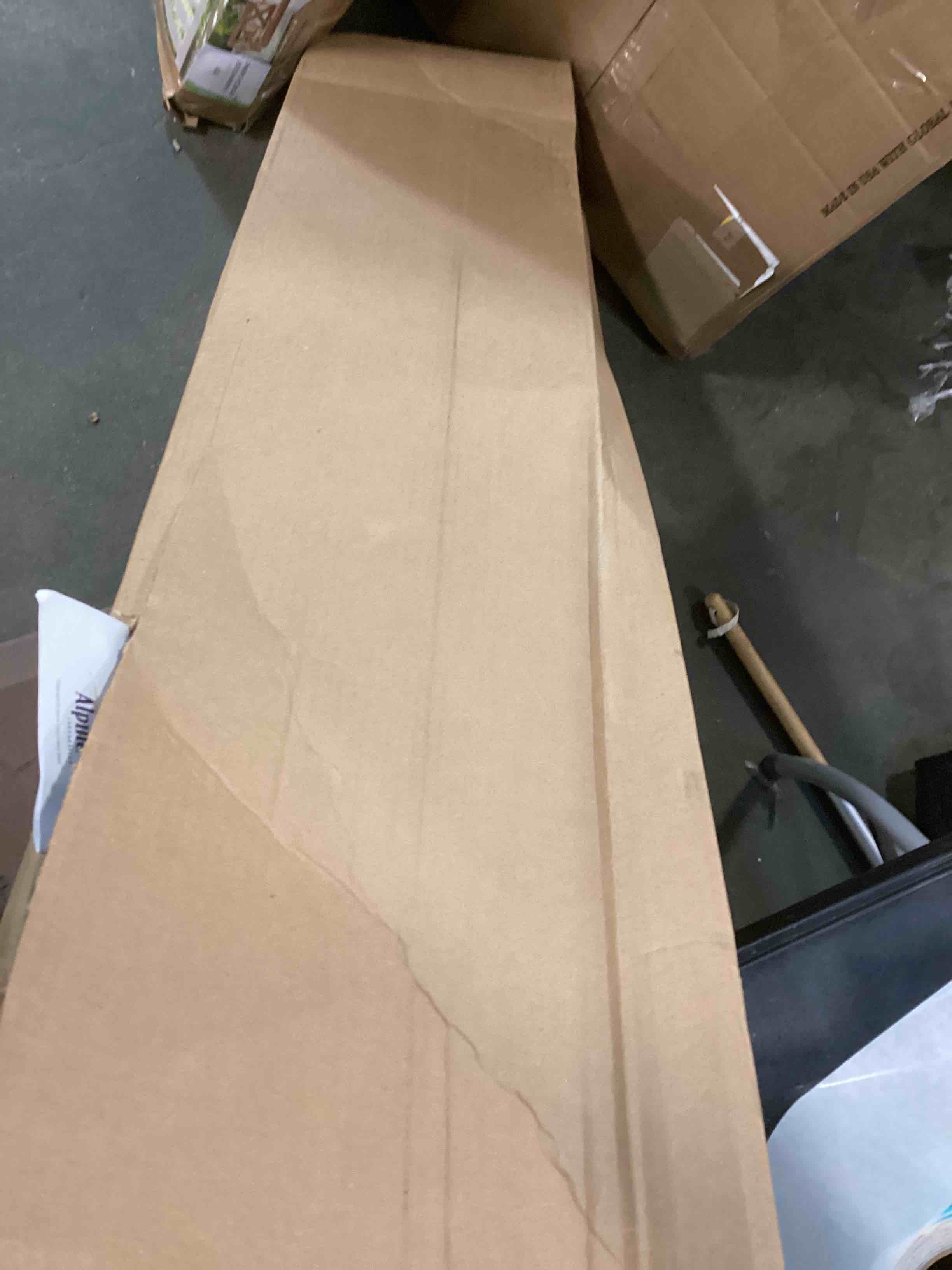 https://s3.amazonaws.com/lotting-images-prod/bidfta/BLU6011889_1708519319983.jpeg