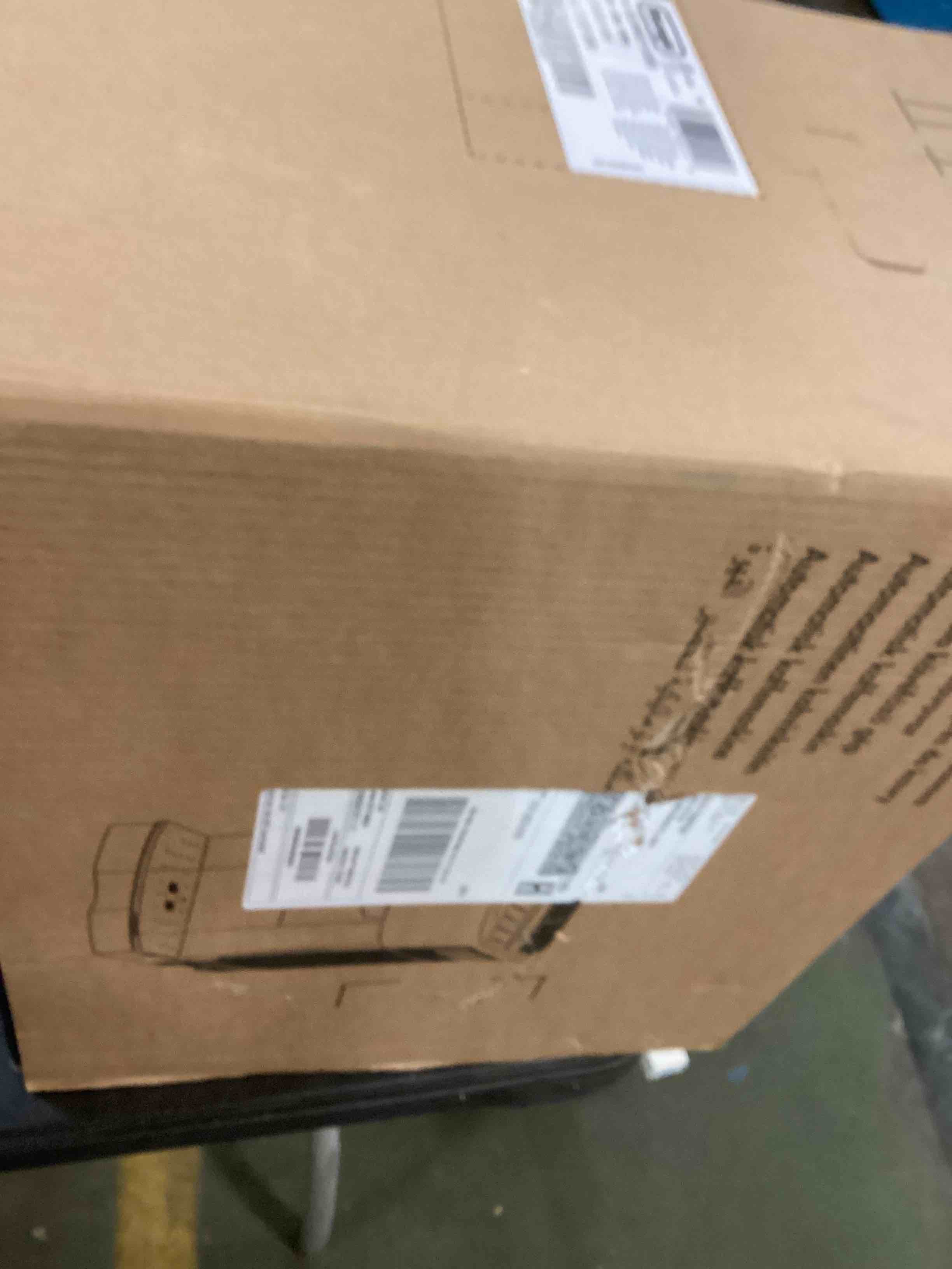 https://s3.amazonaws.com/lotting-images-prod/bidfta/BLU6012105_1708548754263.jpeg