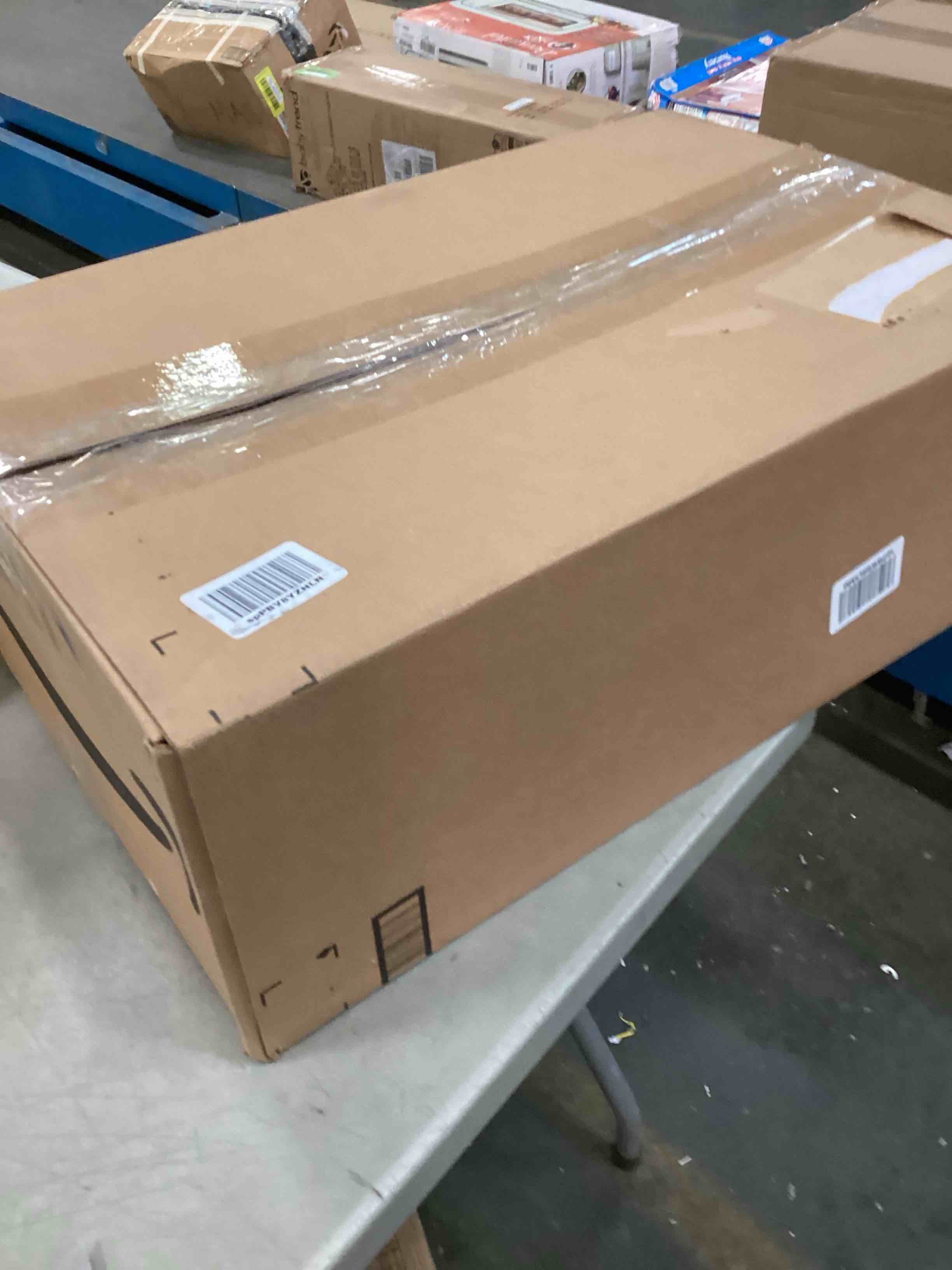https://s3.amazonaws.com/lotting-images-prod/bidfta/BLU6012623_1708622716332.jpeg