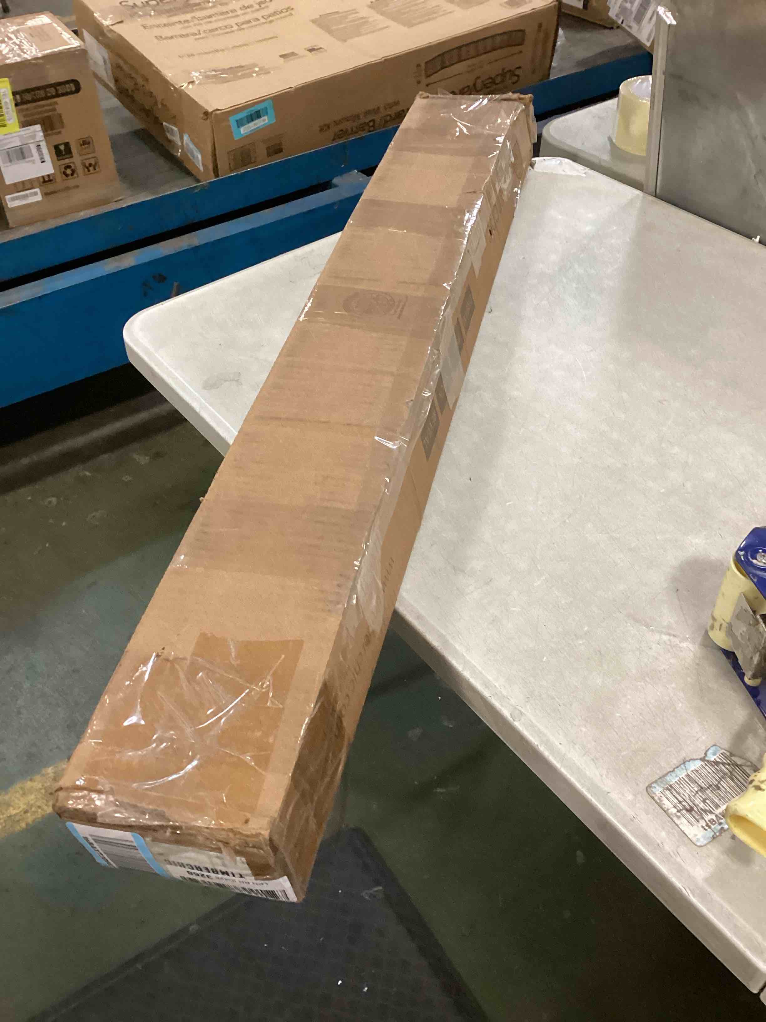 https://s3.amazonaws.com/lotting-images-prod/bidfta/BLU6012759_1708691229844.jpeg