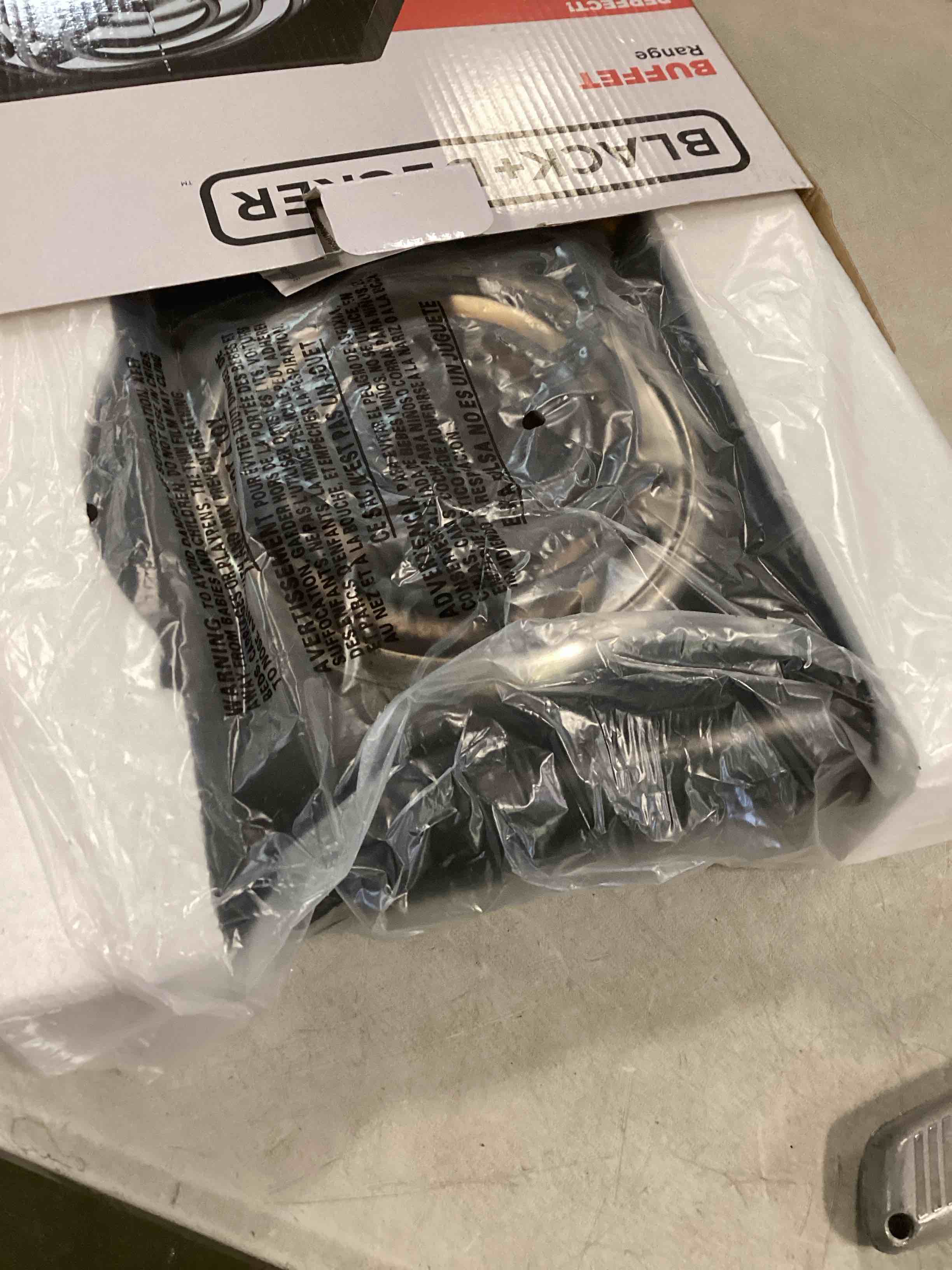 https://s3.amazonaws.com/lotting-images-prod/bidfta/BLU6012909_1708703525992.jpeg