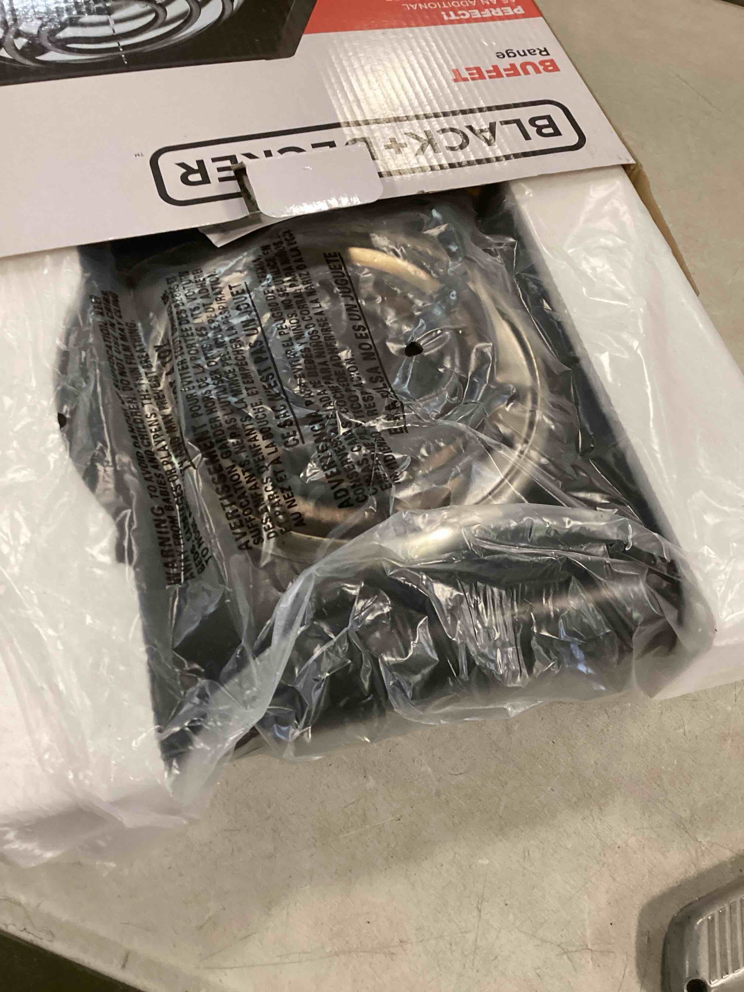 https://s3.amazonaws.com/lotting-images-prod/bidfta/BLU6012909_1708703526783.jpeg