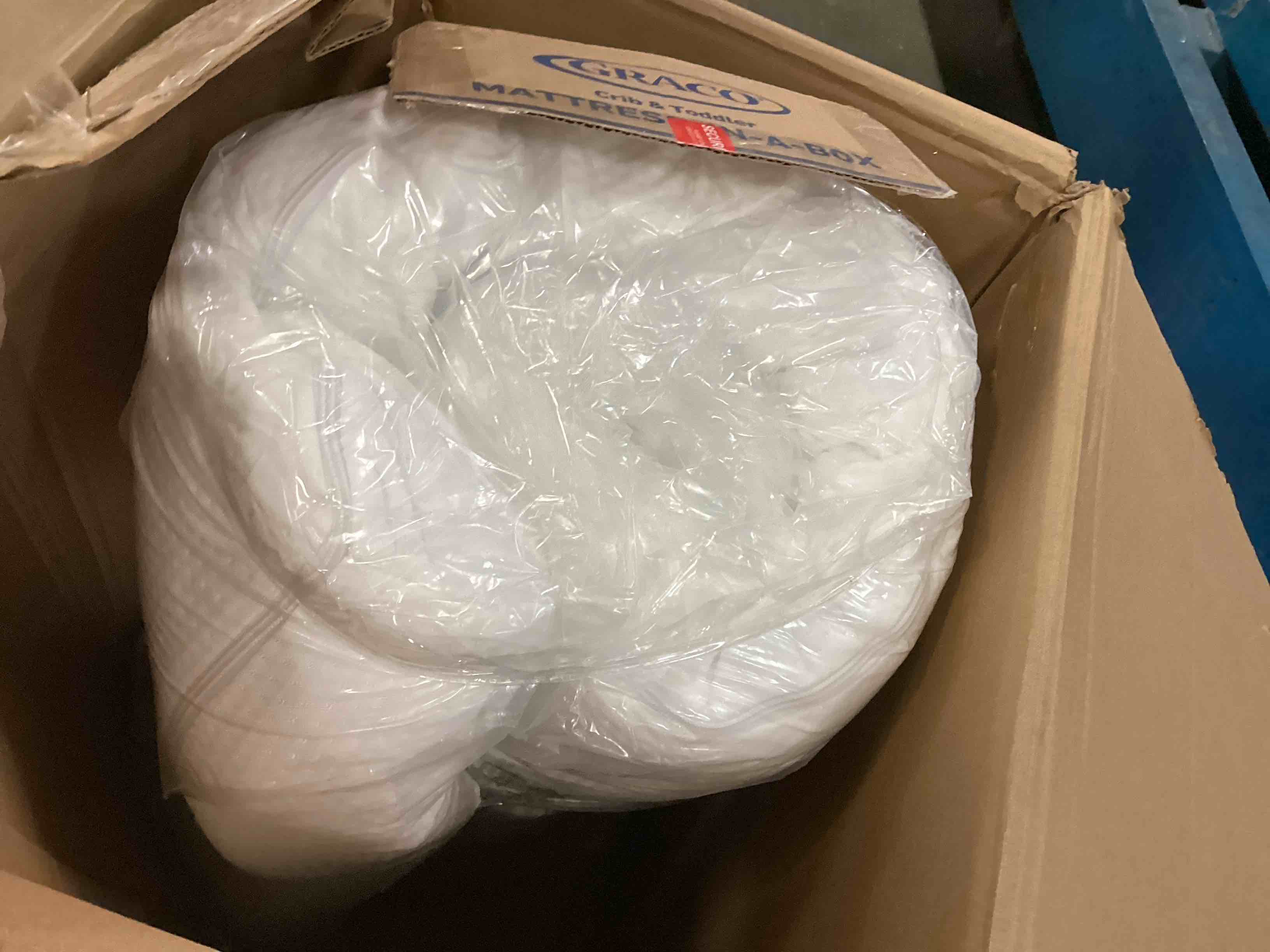 https://s3.amazonaws.com/lotting-images-prod/bidfta/BLU6012943_1708706736192.jpeg