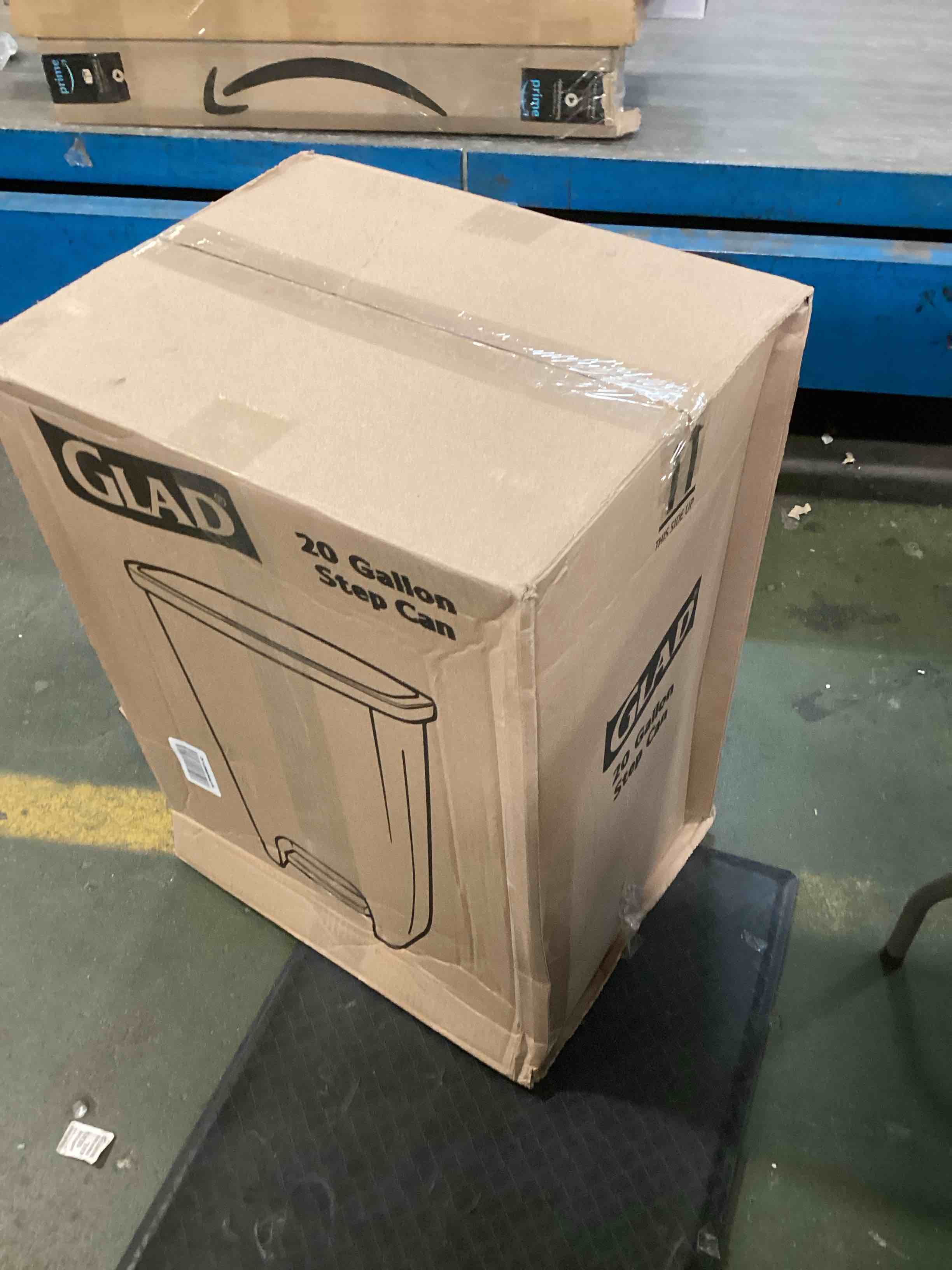 https://s3.amazonaws.com/lotting-images-prod/bidfta/BLU6013273_1708881301241.jpeg