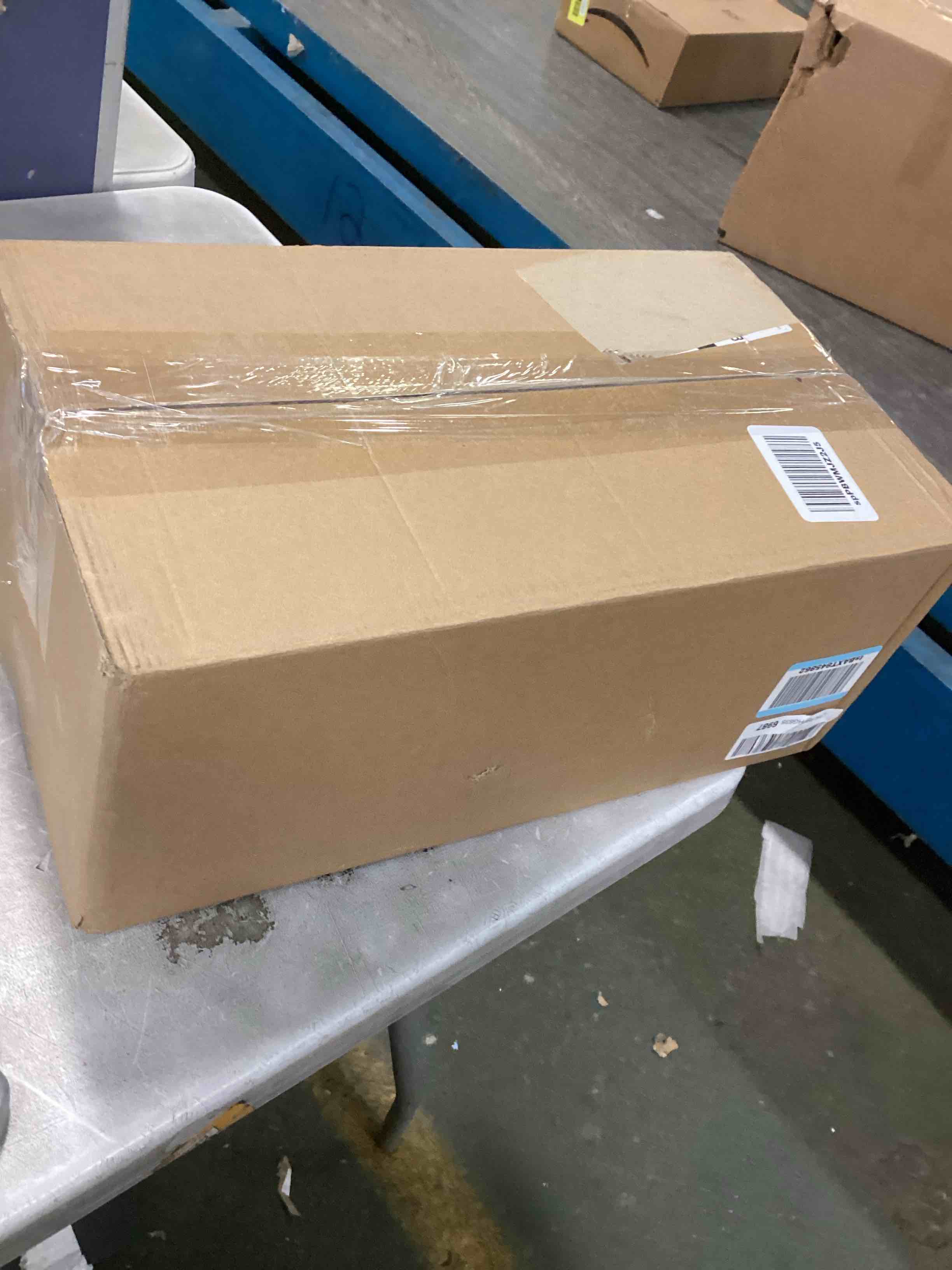 https://s3.amazonaws.com/lotting-images-prod/bidfta/BLU6013623_1708974286073.jpeg