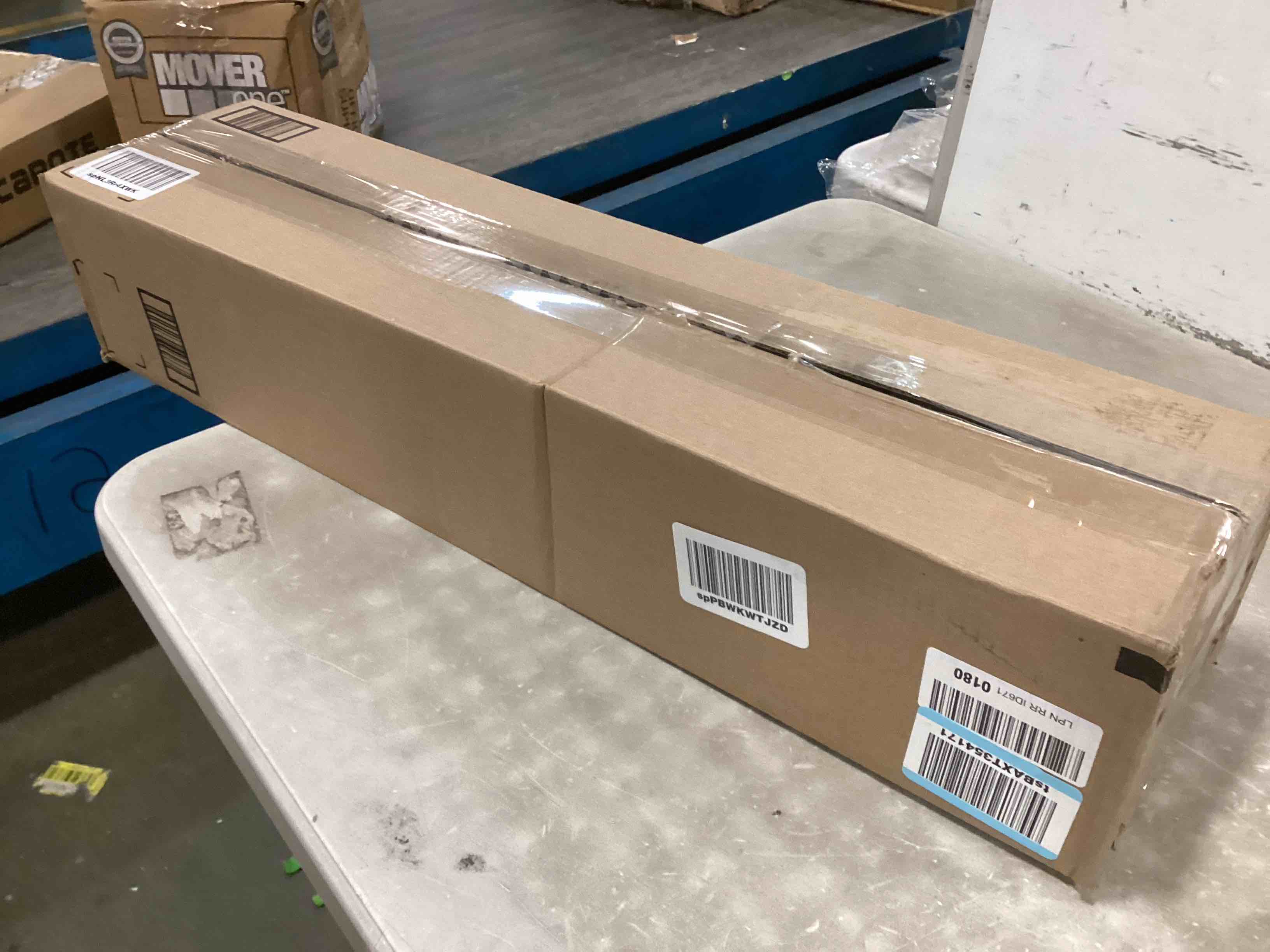 https://s3.amazonaws.com/lotting-images-prod/bidfta/BLU6013770_1709040836114.jpeg