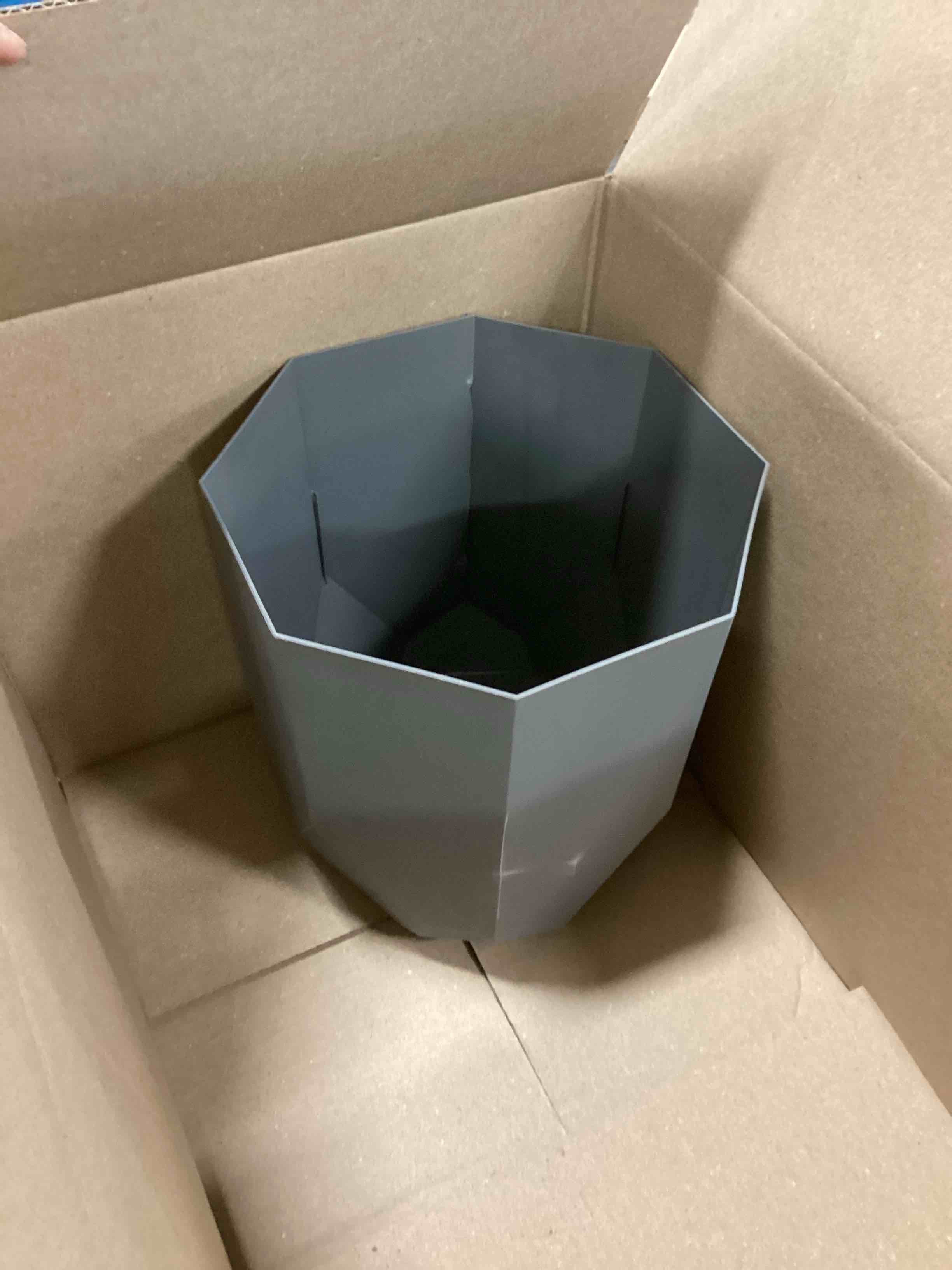 https://s3.amazonaws.com/lotting-images-prod/bidfta/BLU6013791_1709042730815.jpeg