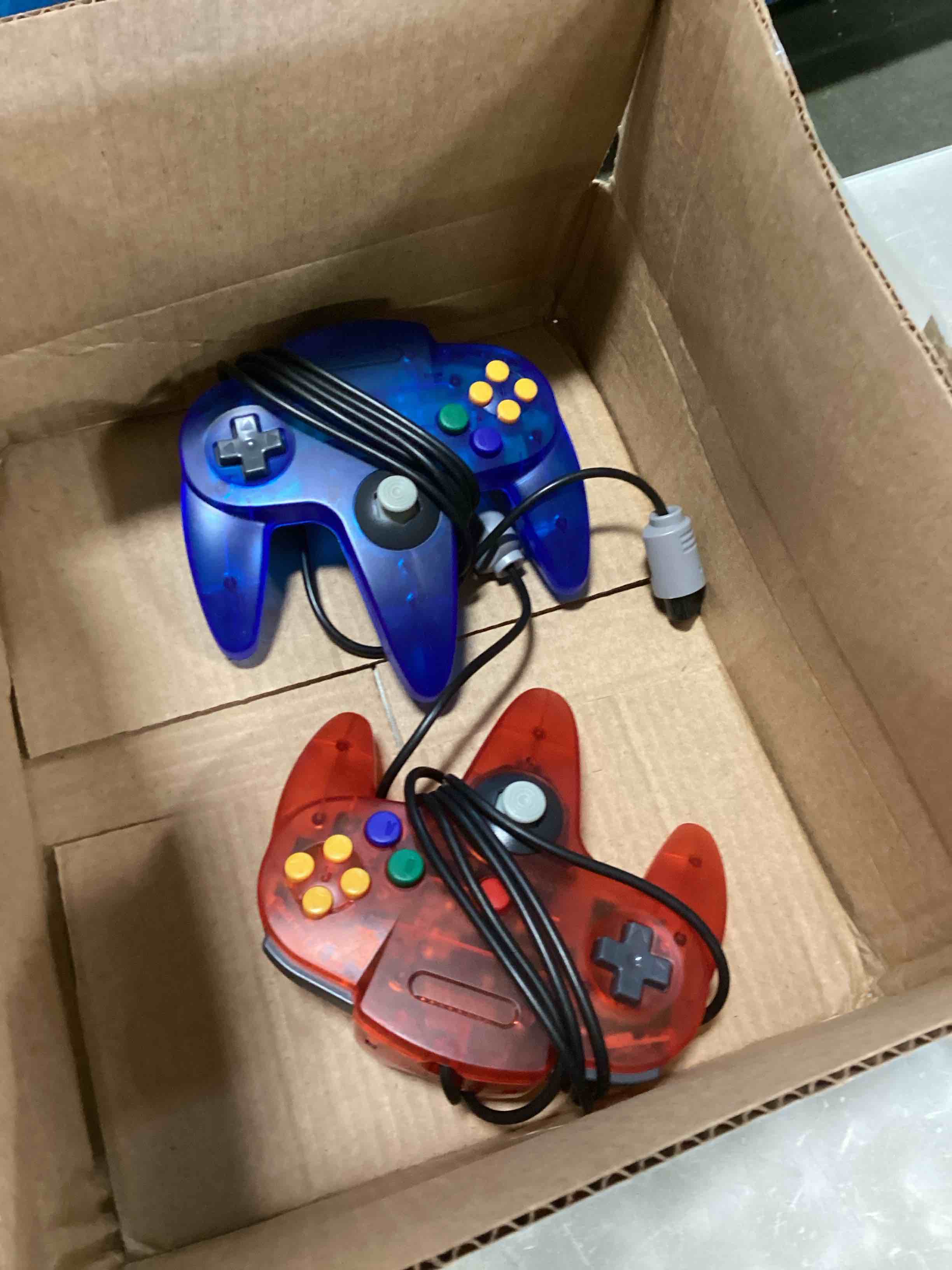 https://s3.amazonaws.com/lotting-images-prod/bidfta/BLU6013816_1709044886427.jpeg