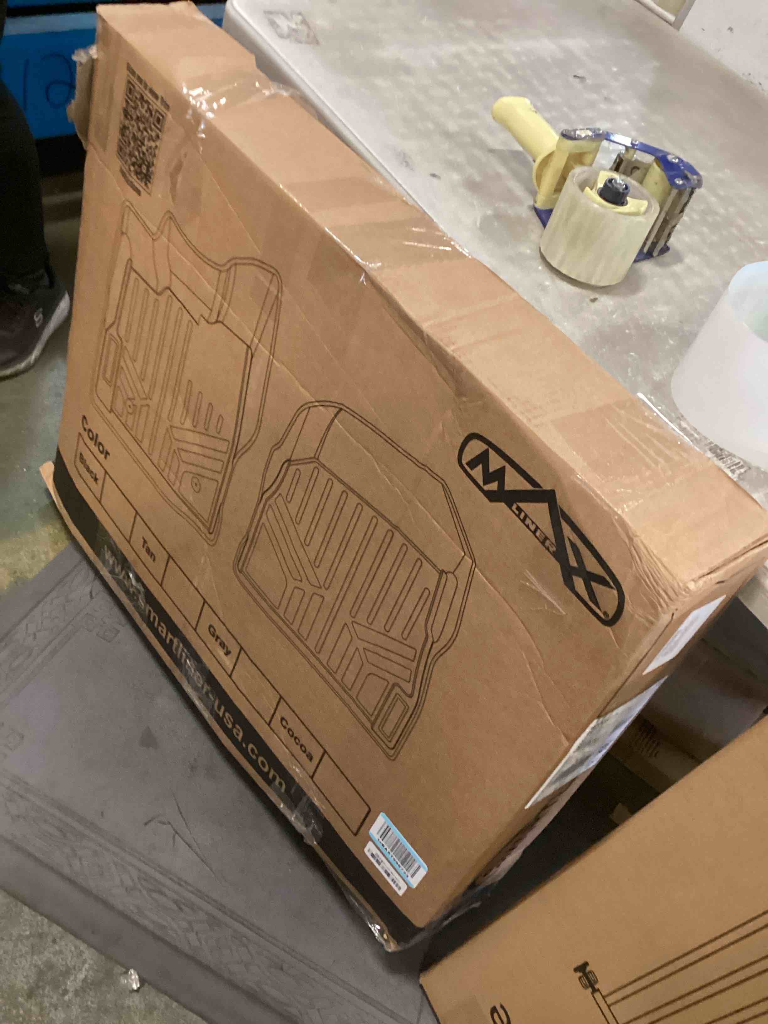 https://s3.amazonaws.com/lotting-images-prod/bidfta/BLU6013828_1709045820960.jpeg