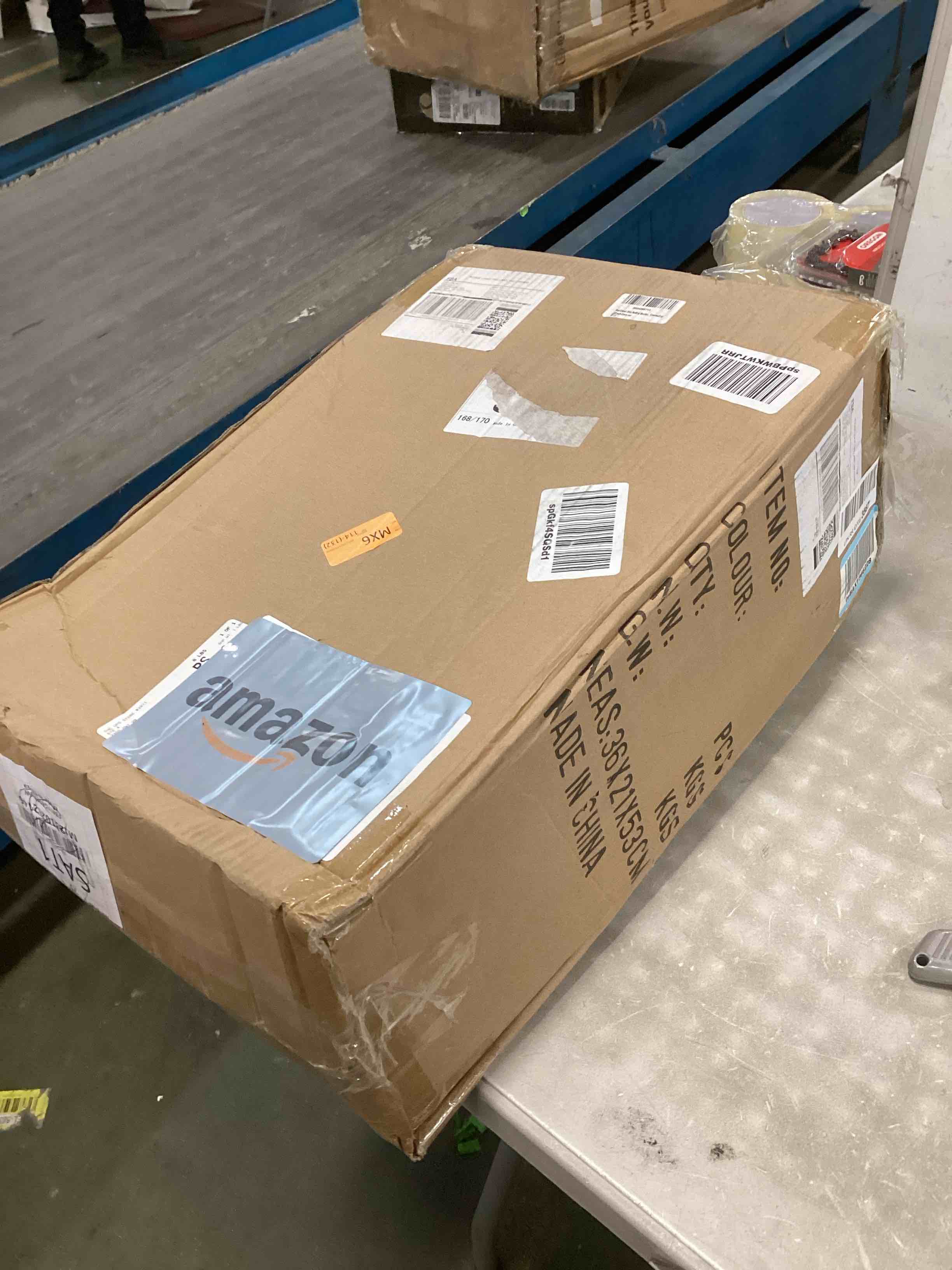 https://s3.amazonaws.com/lotting-images-prod/bidfta/BLU6013853_1709049355123.jpeg