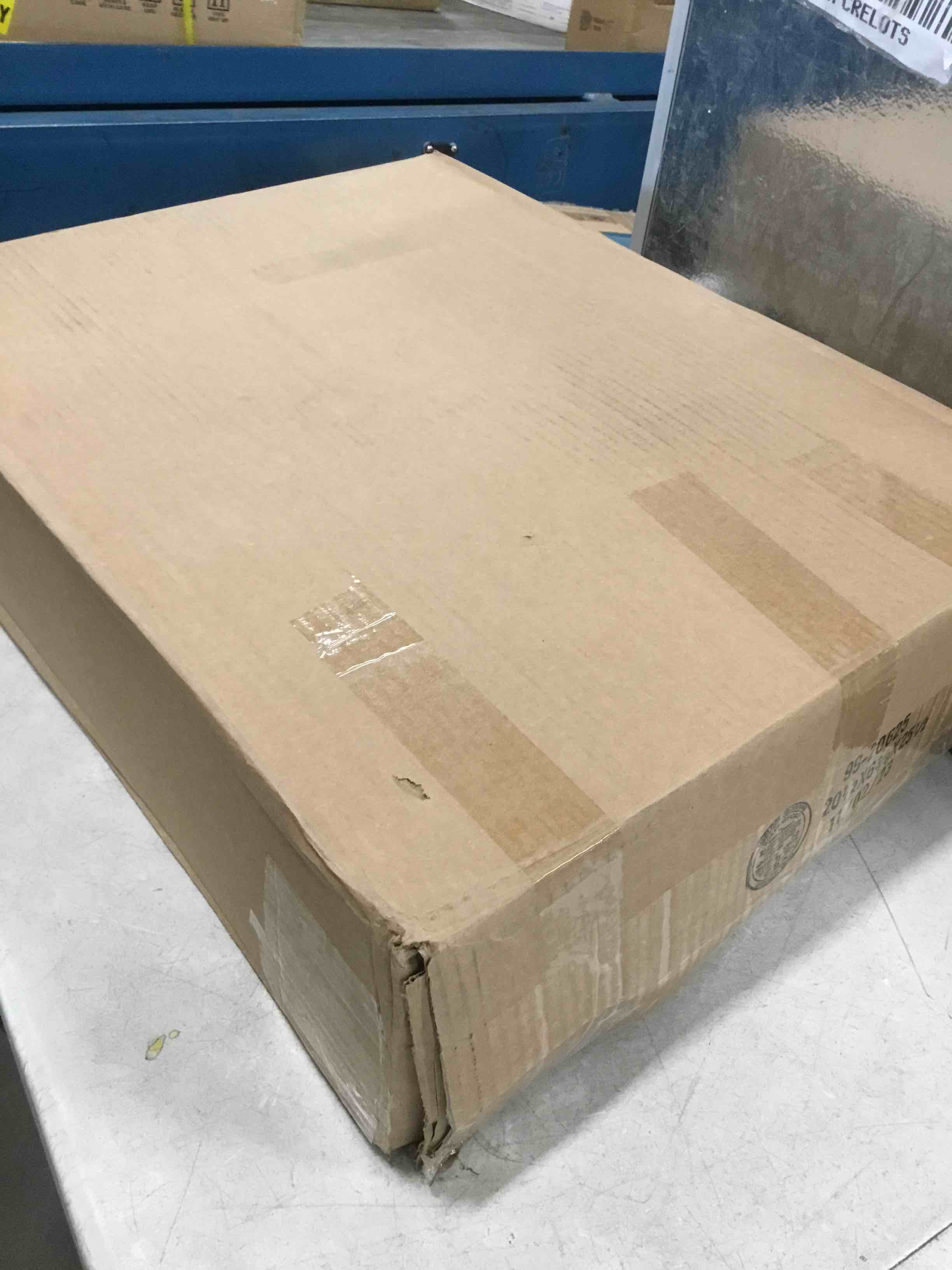 https://s3.amazonaws.com/lotting-images-prod/bidfta/BLU6014169_1708526516239.jpeg