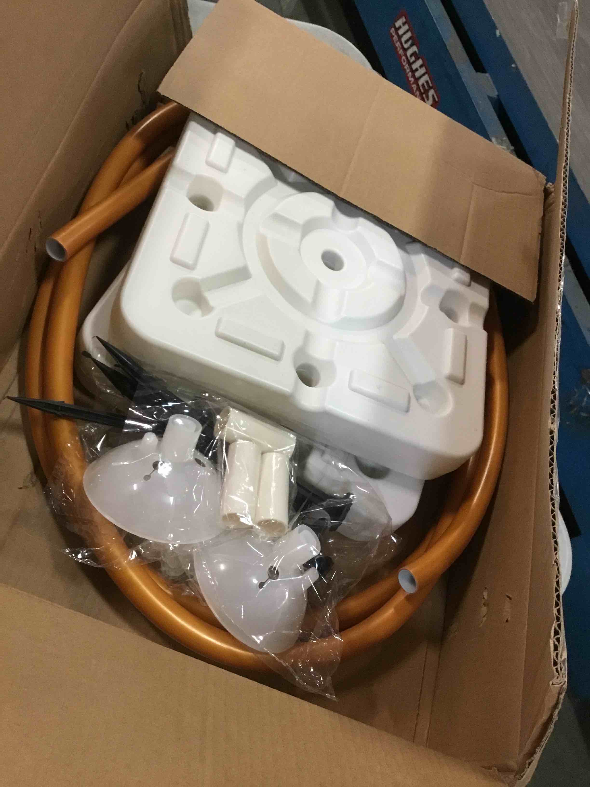 https://s3.amazonaws.com/lotting-images-prod/bidfta/BLU6014758_1708720031581.jpeg