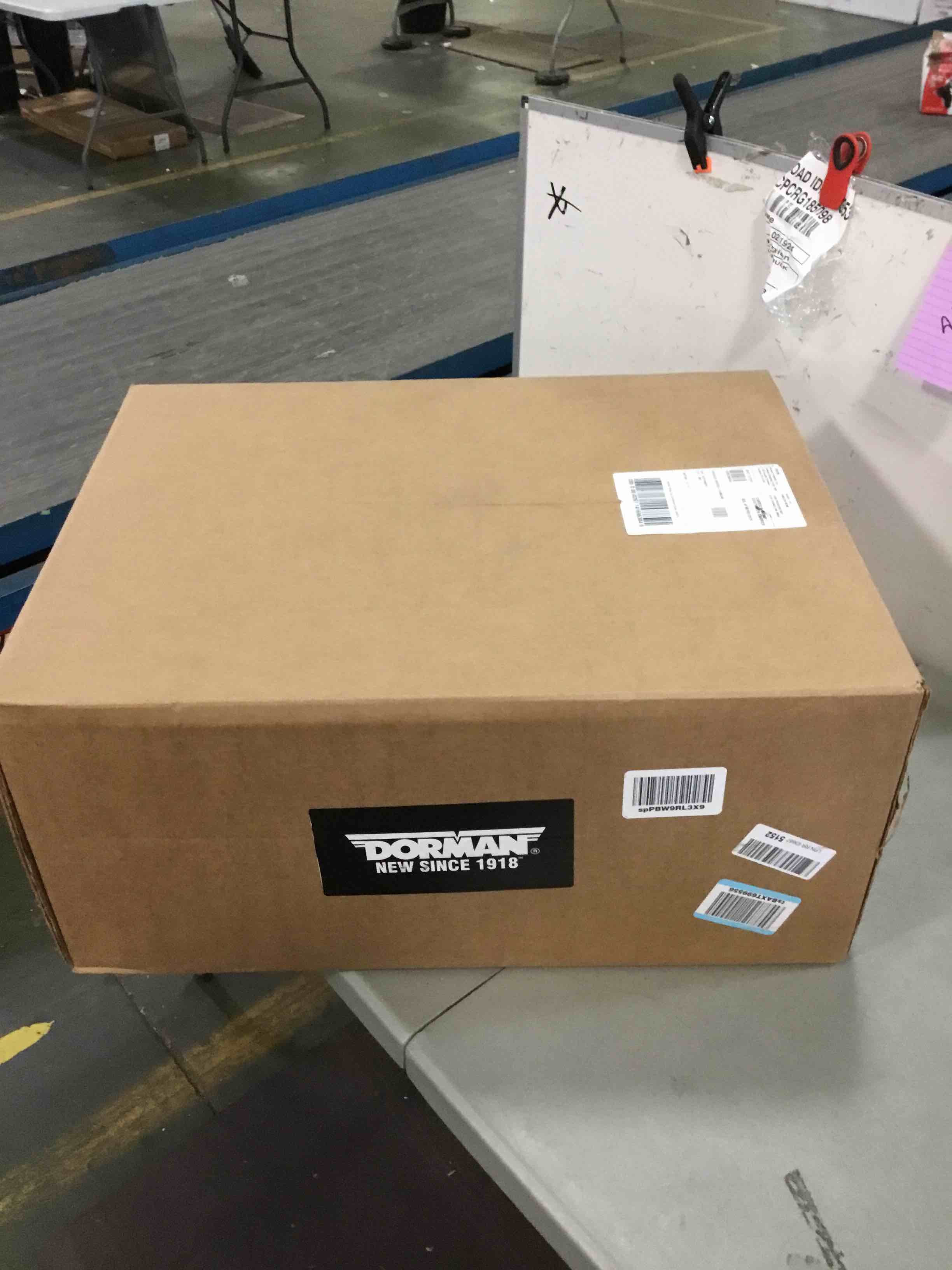 https://s3.amazonaws.com/lotting-images-prod/bidfta/BLU6015048_1708872259182.jpeg