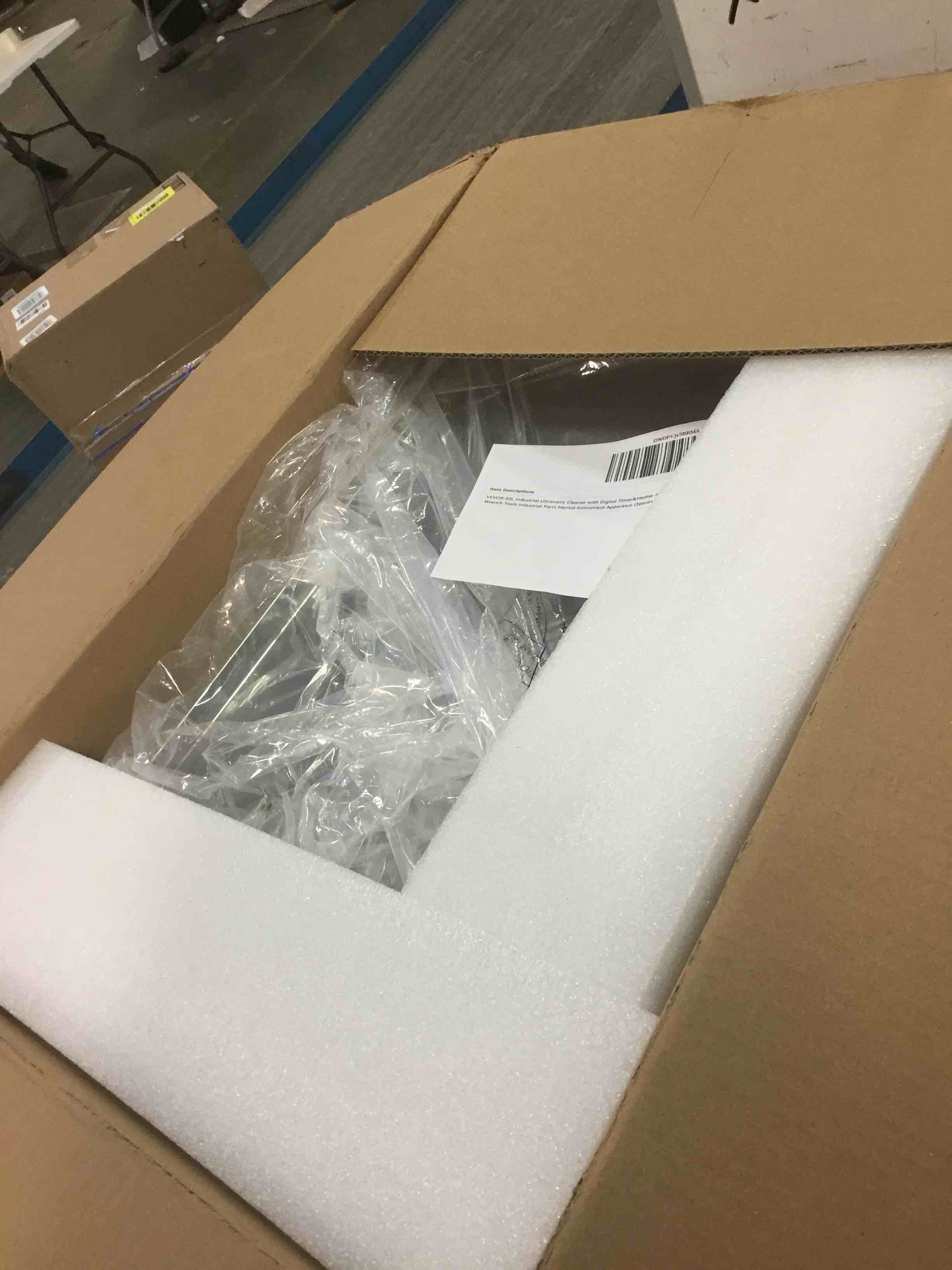https://s3.amazonaws.com/lotting-images-prod/bidfta/BLU6015183_1708890955382.jpeg