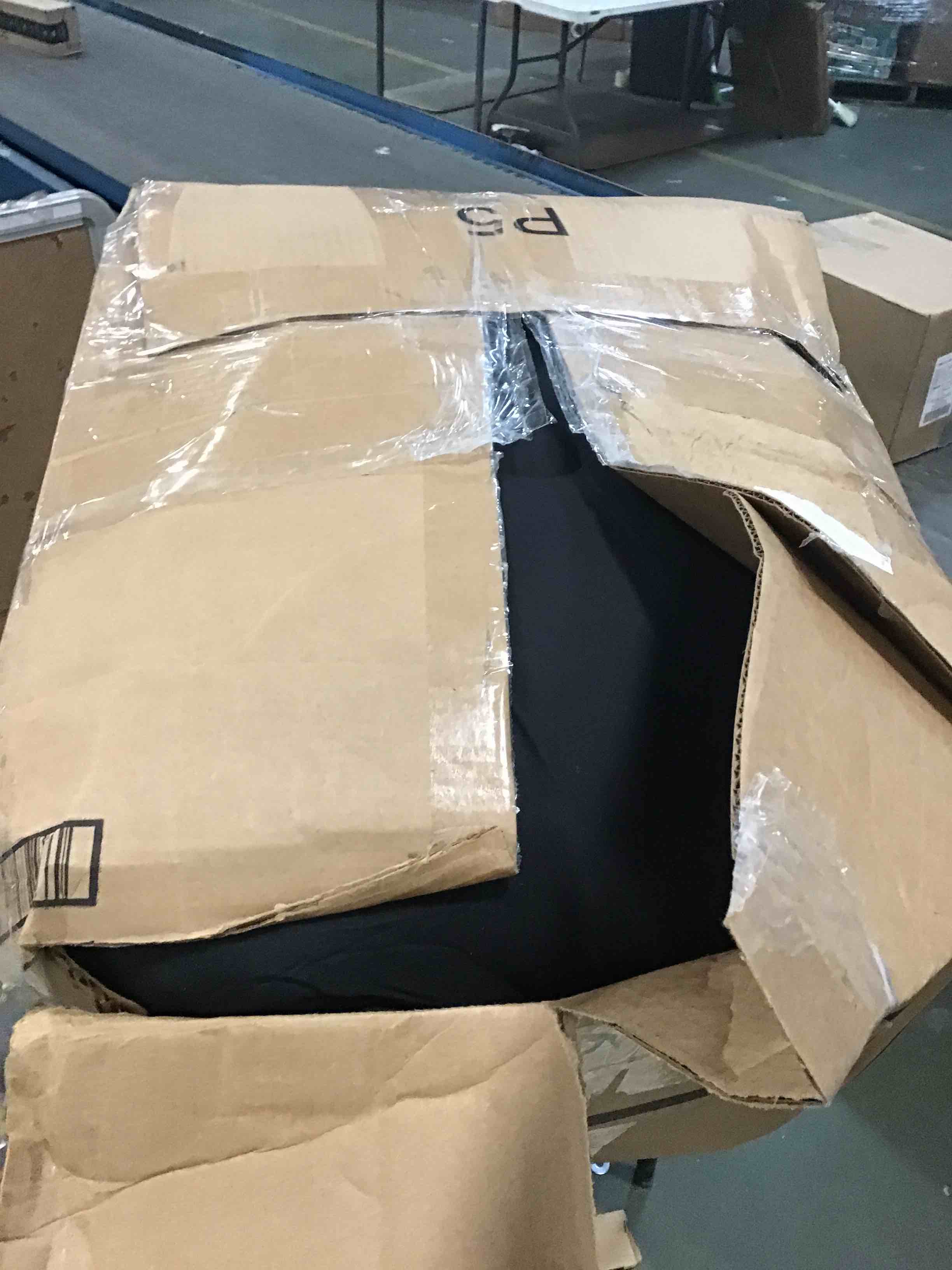 https://s3.amazonaws.com/lotting-images-prod/bidfta/BLU6015246_1709473584064.jpeg