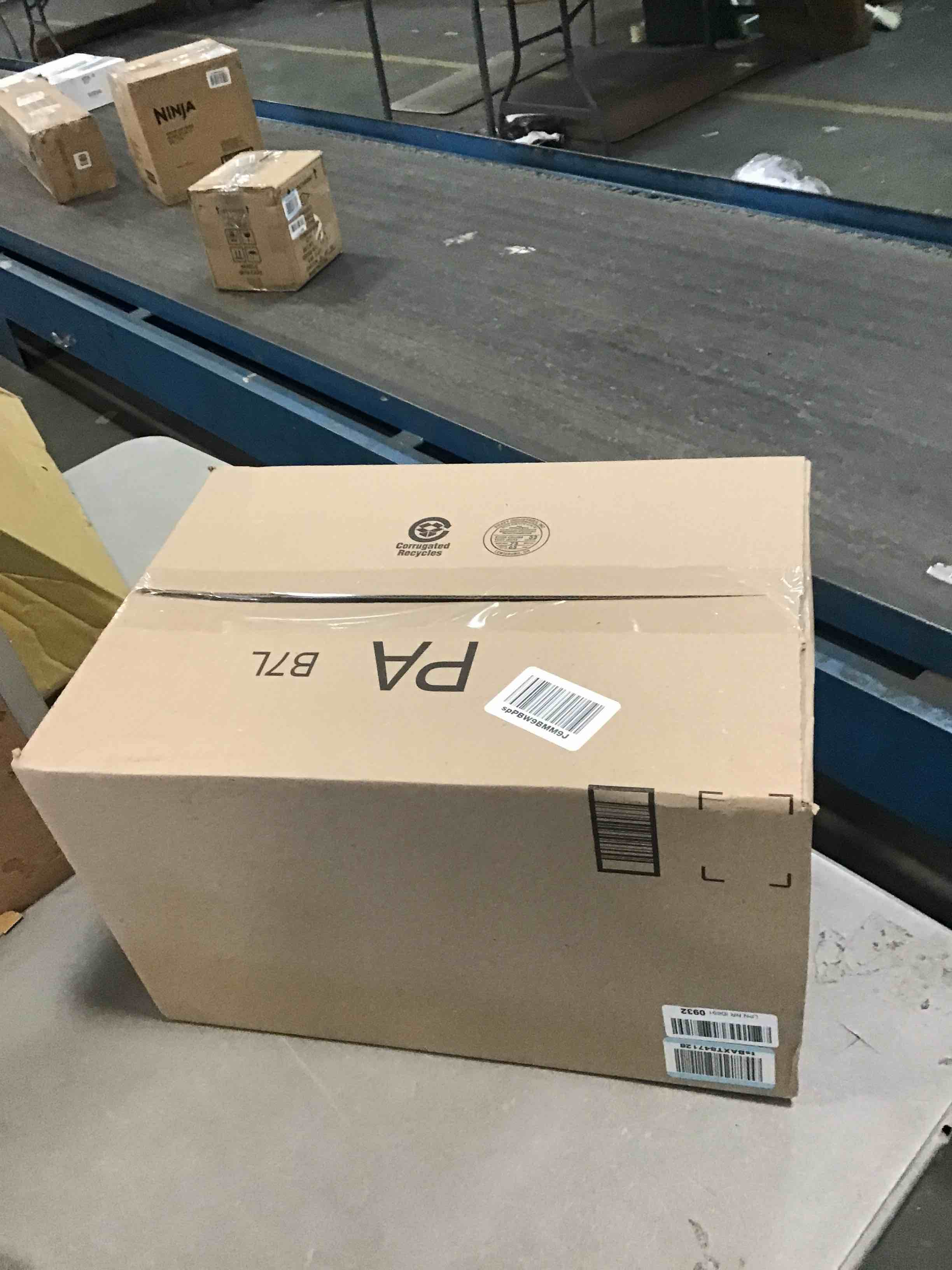 https://s3.amazonaws.com/lotting-images-prod/bidfta/BLU6015308_1709480111618.jpeg