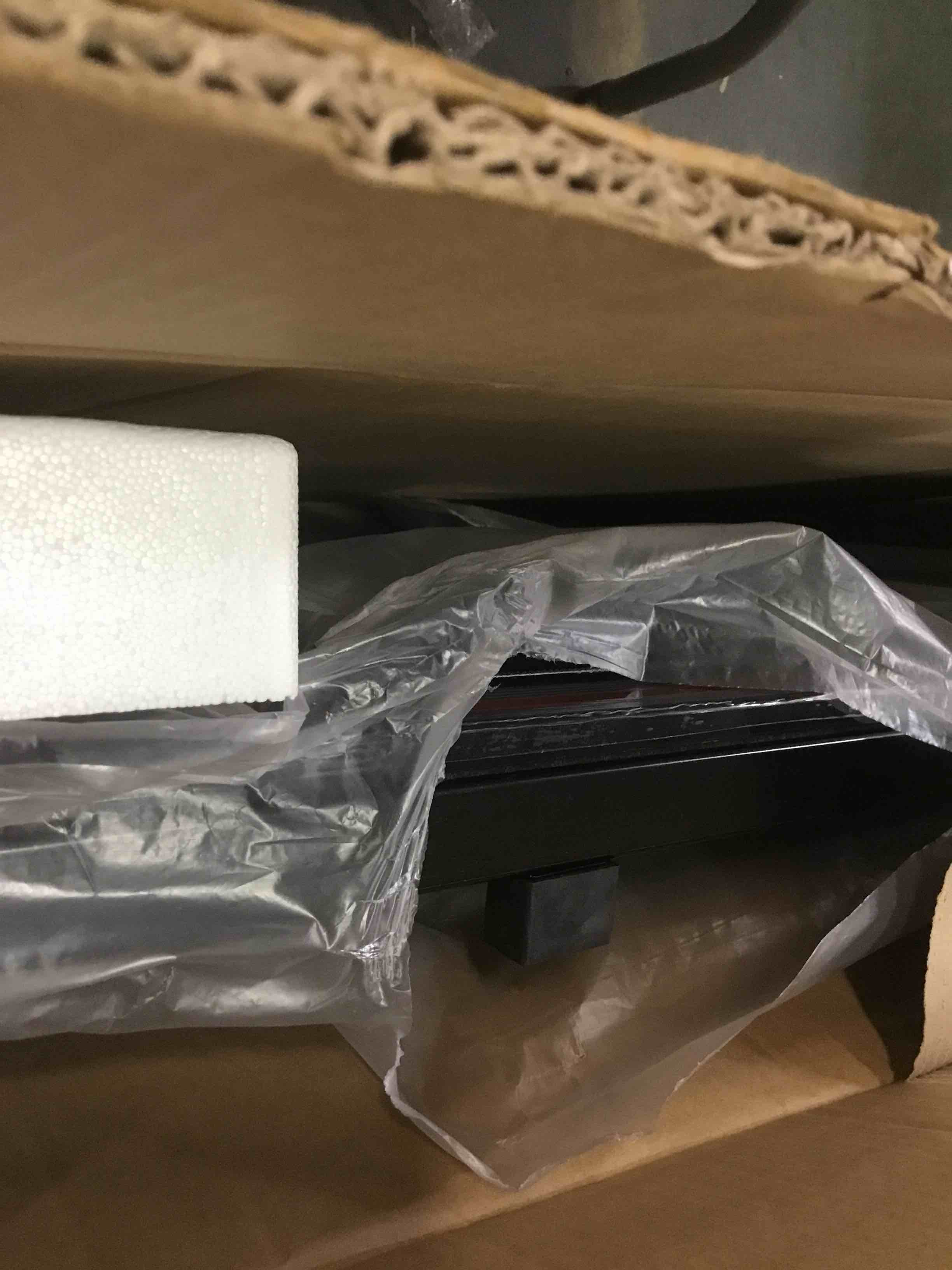 https://s3.amazonaws.com/lotting-images-prod/bidfta/BLU6015581_1708547459216.jpeg