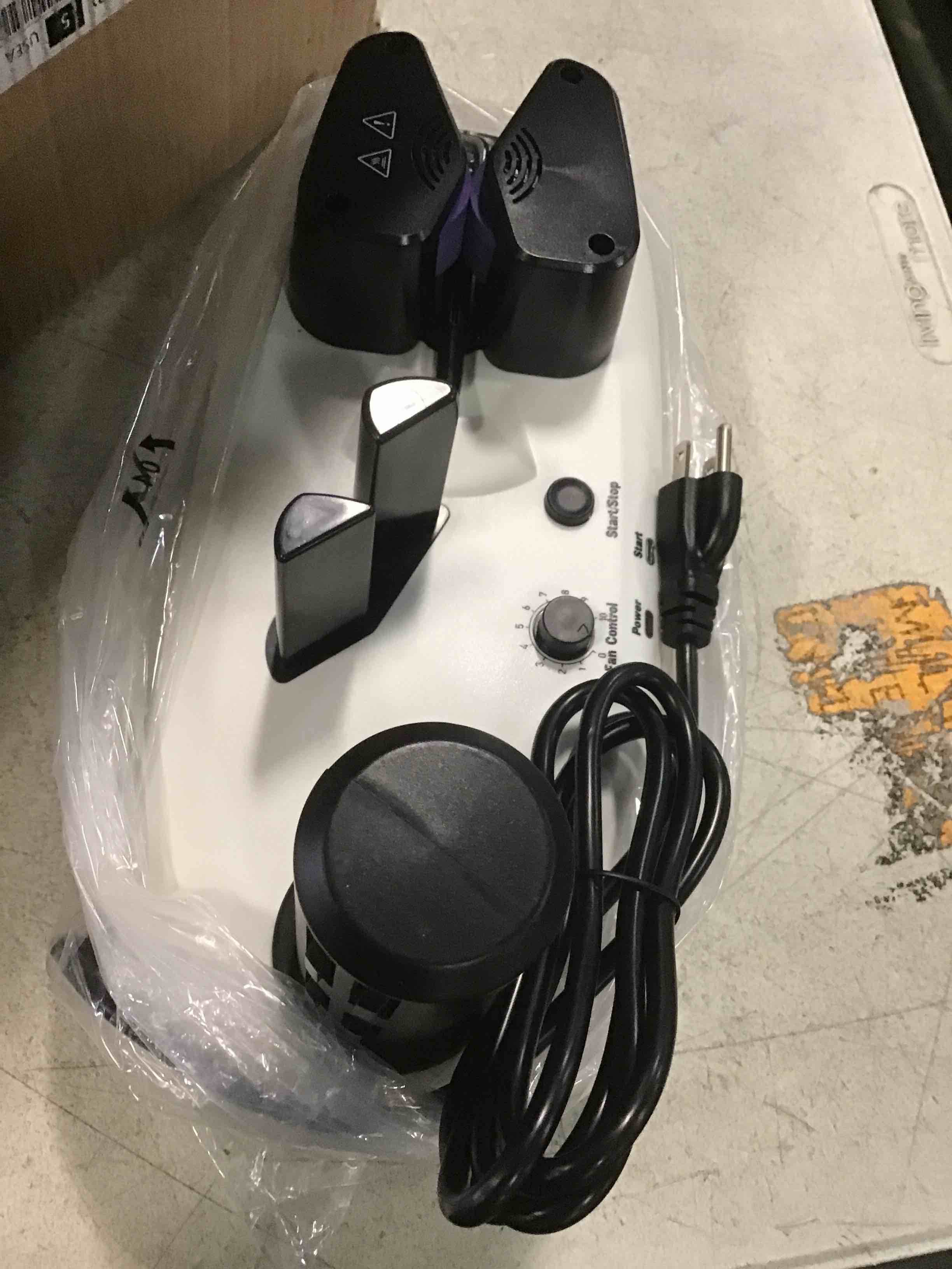 https://s3.amazonaws.com/lotting-images-prod/bidfta/BLU6016114_1708788883455.jpeg