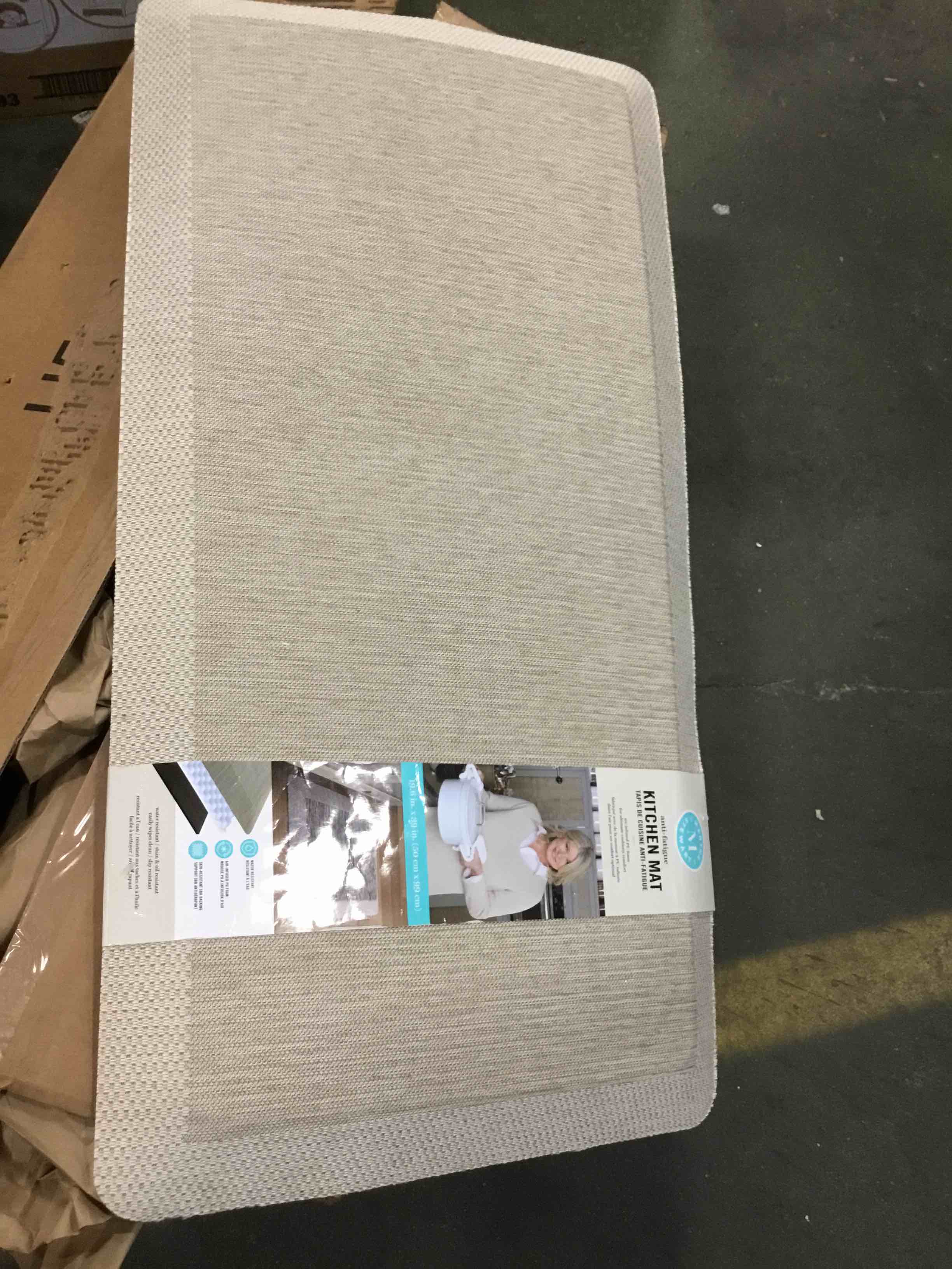 https://s3.amazonaws.com/lotting-images-prod/bidfta/BLU6016712_1709123620648.jpeg