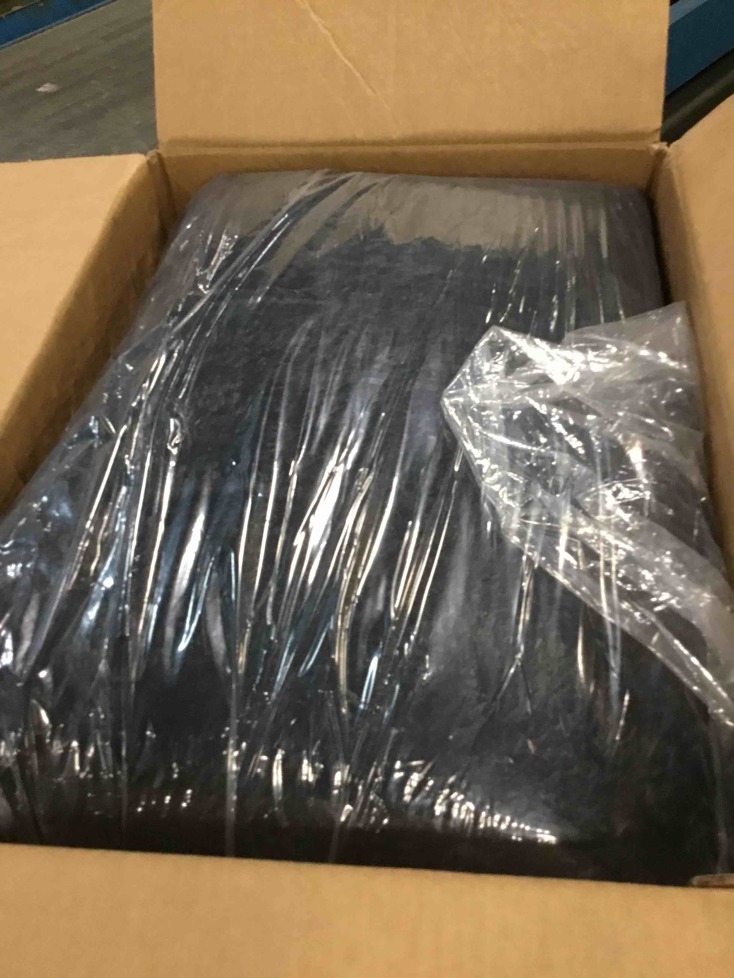 https://s3.amazonaws.com/lotting-images-prod/bidfta/BLU6016780_1709130982961.jpeg