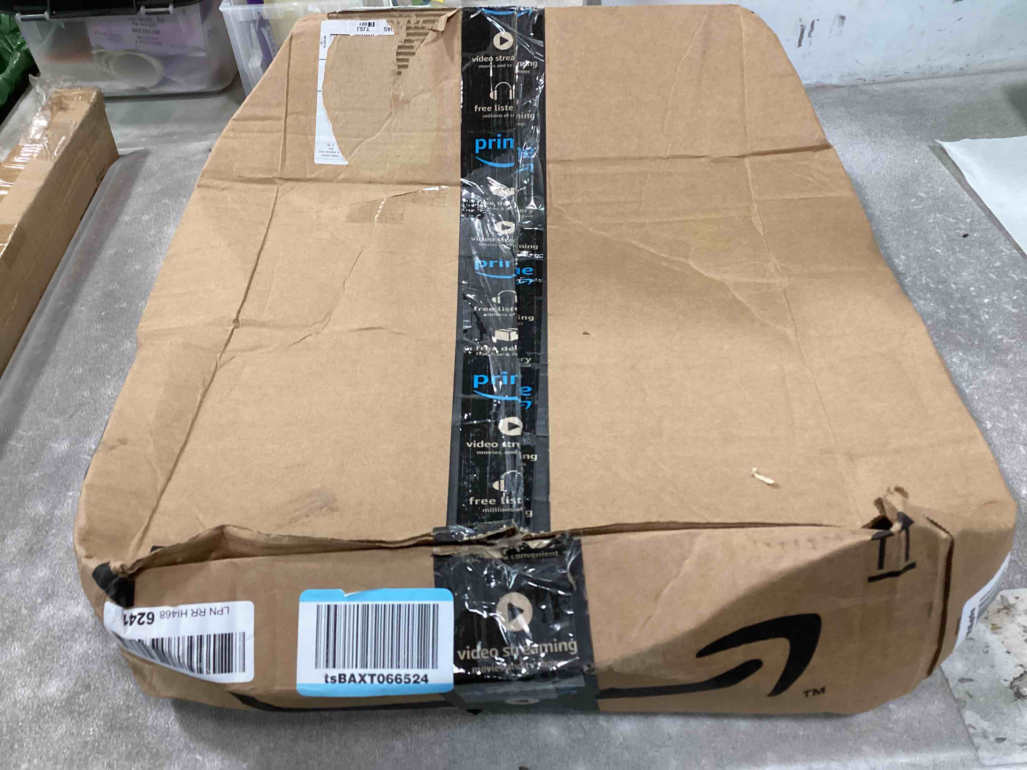 https://s3.amazonaws.com/lotting-images-prod/bidfta/BLU6017315_1708521744427.jpeg
