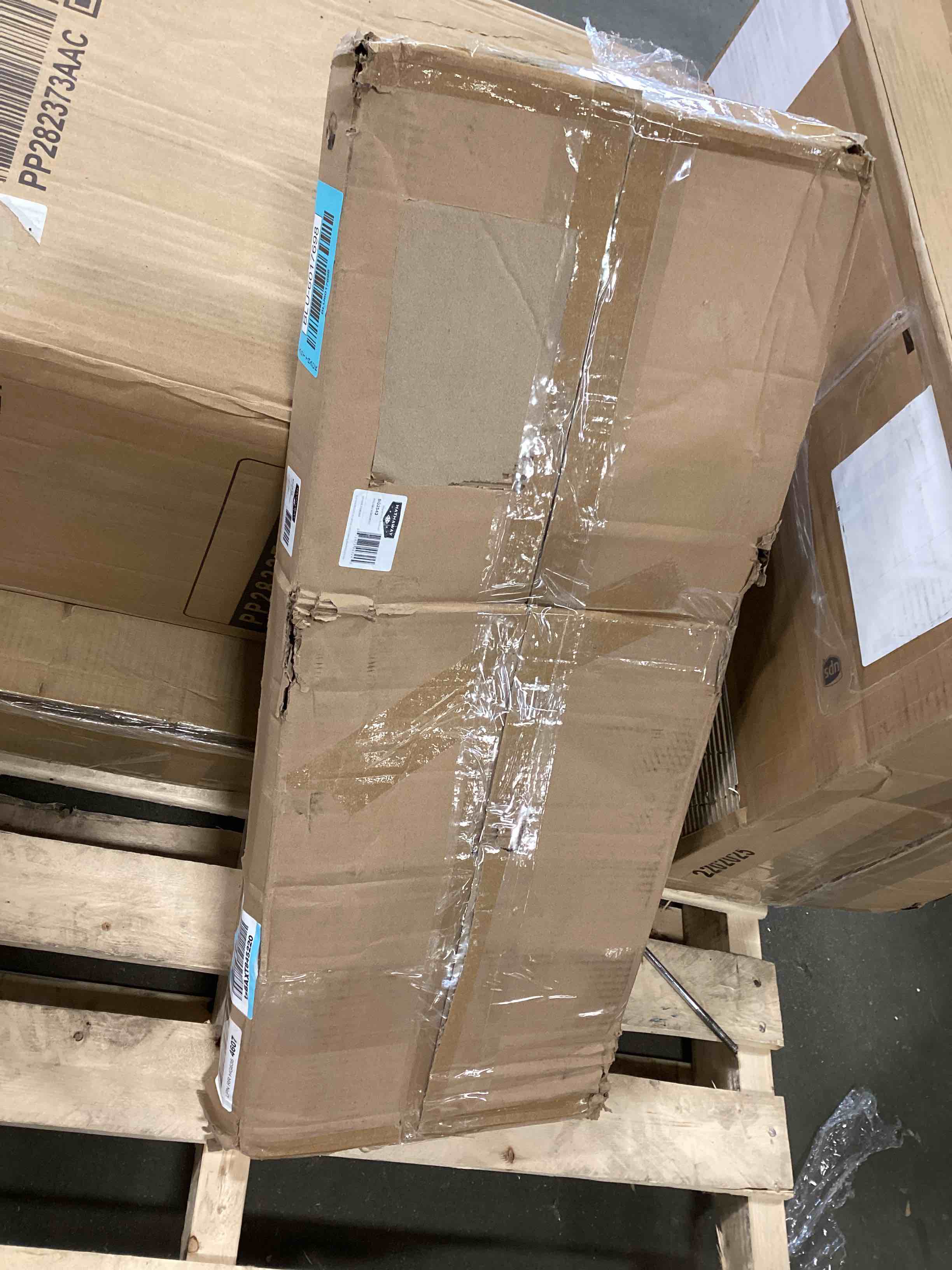https://s3.amazonaws.com/lotting-images-prod/bidfta/BLU6017698_1708713940691.jpeg
