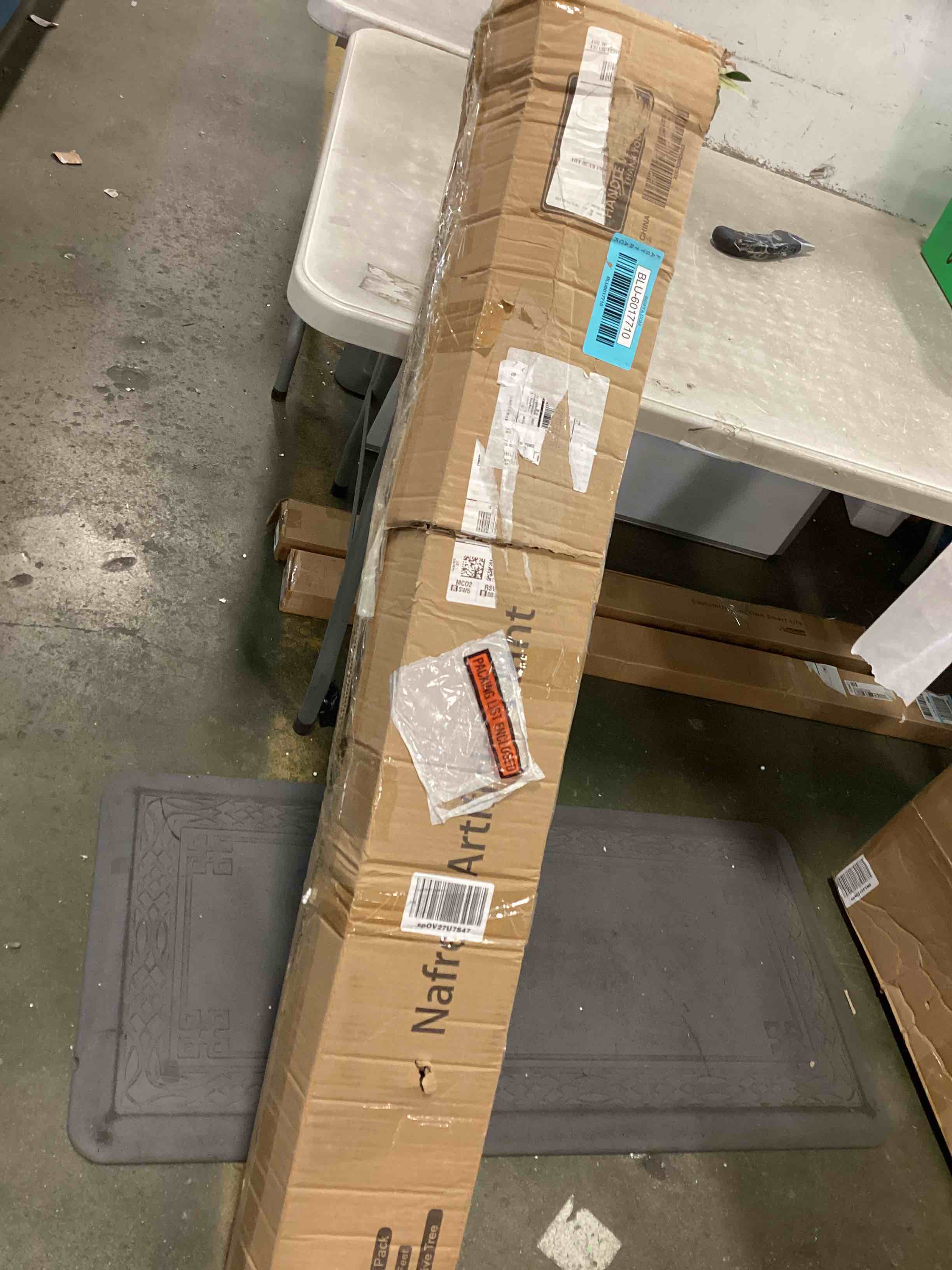 https://s3.amazonaws.com/lotting-images-prod/bidfta/BLU6017710_1708715558503.jpeg