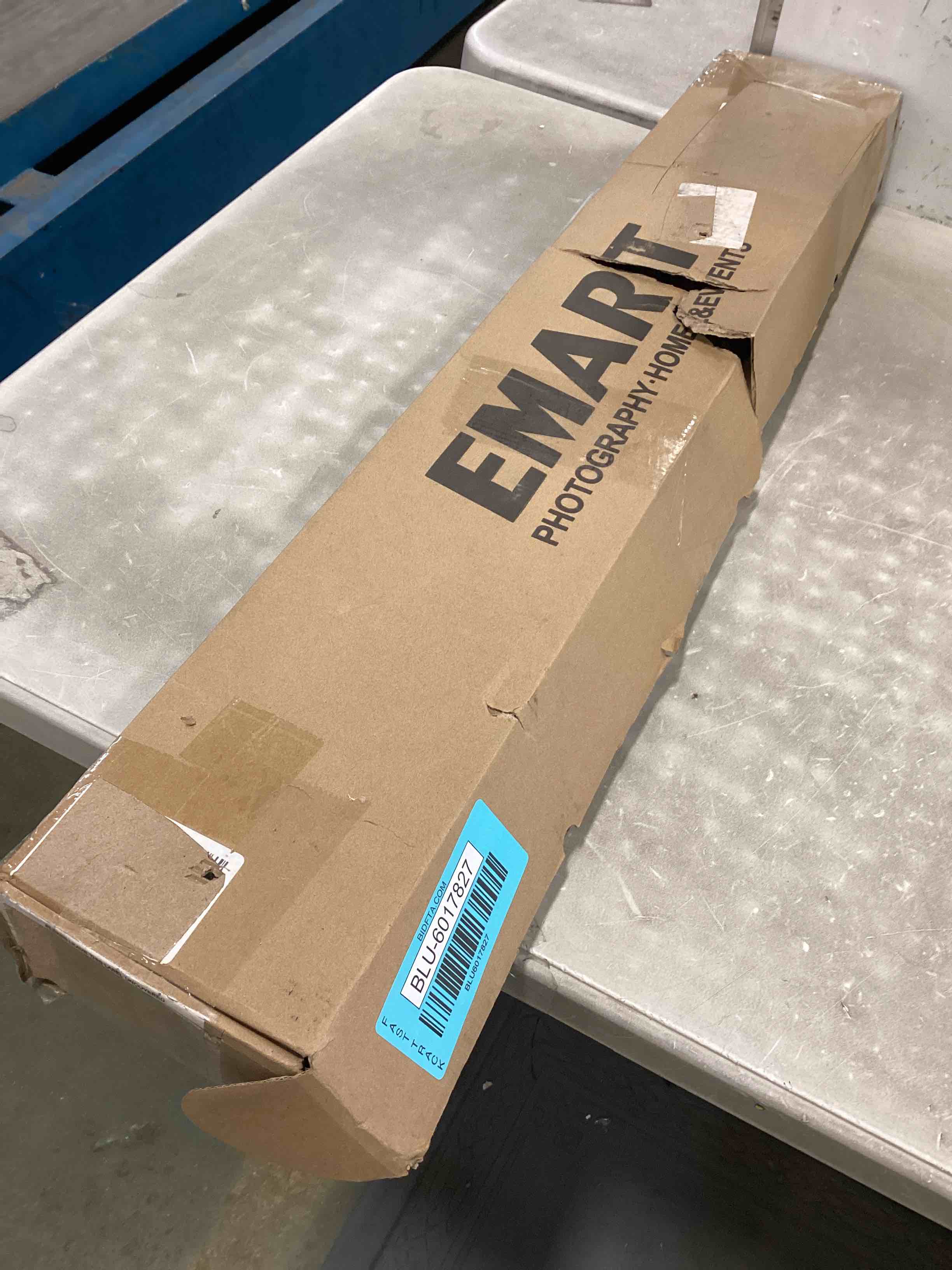 https://s3.amazonaws.com/lotting-images-prod/bidfta/BLU6017827_1708788426199.jpeg