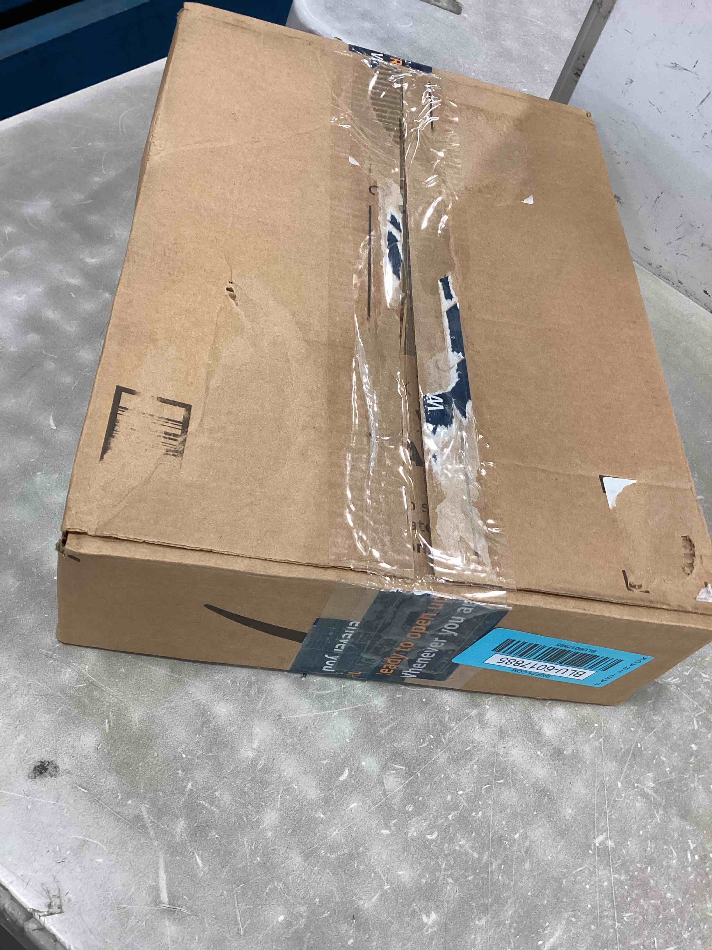 https://s3.amazonaws.com/lotting-images-prod/bidfta/BLU6017885_1708794468086.jpeg