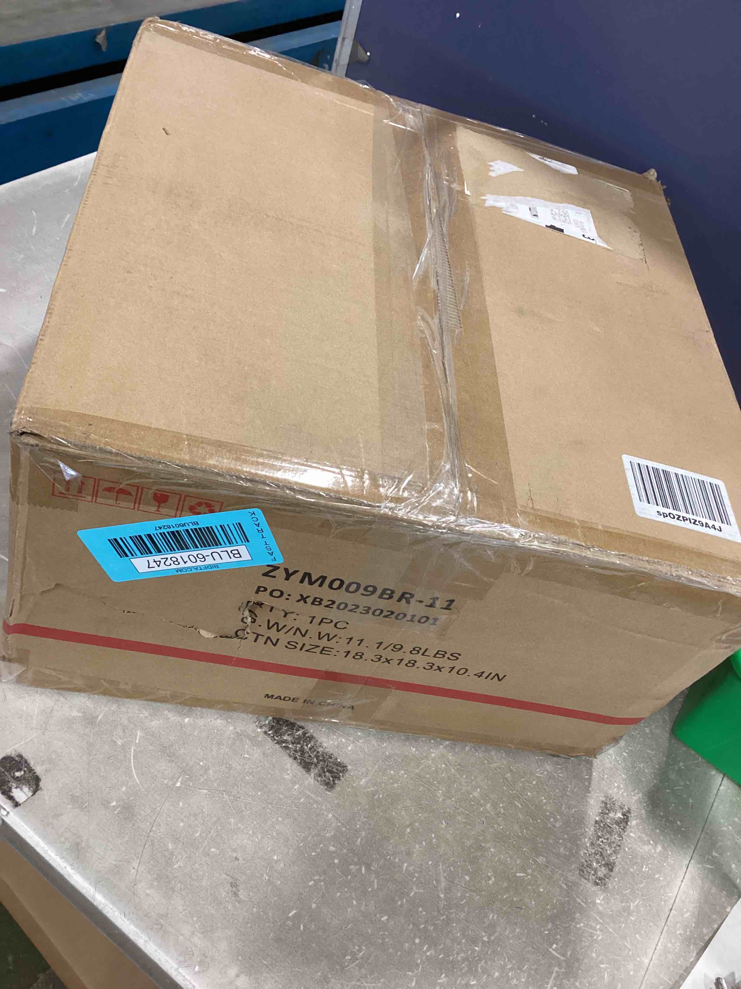 https://s3.amazonaws.com/lotting-images-prod/bidfta/BLU6018247_1708956890783.jpeg