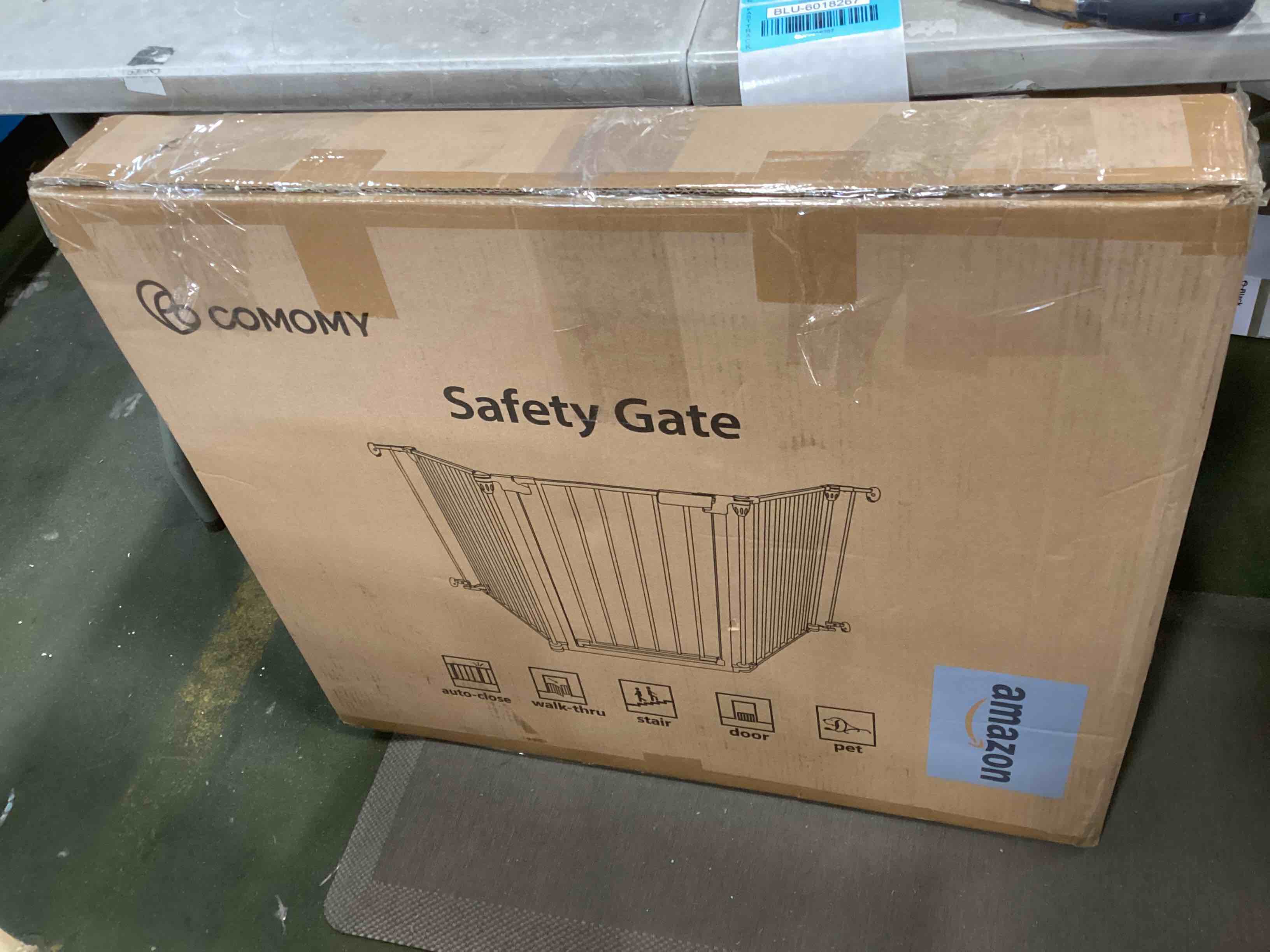 Assorted Comomy Baby gate & Regalo Swing down bed rail